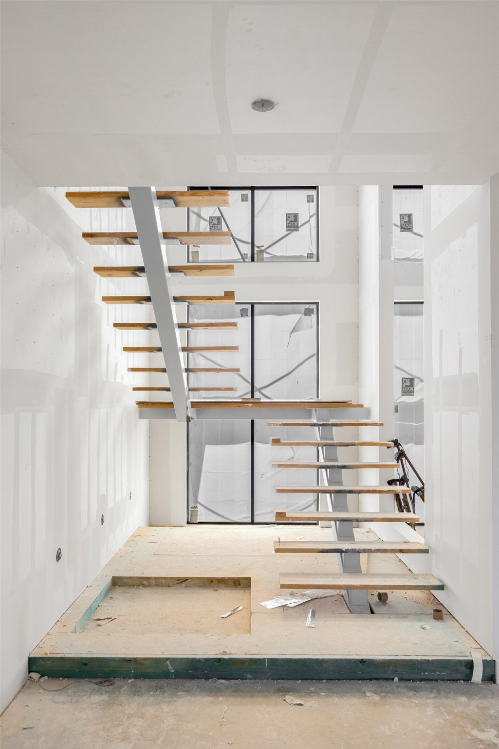 229 Sunset Point Trail