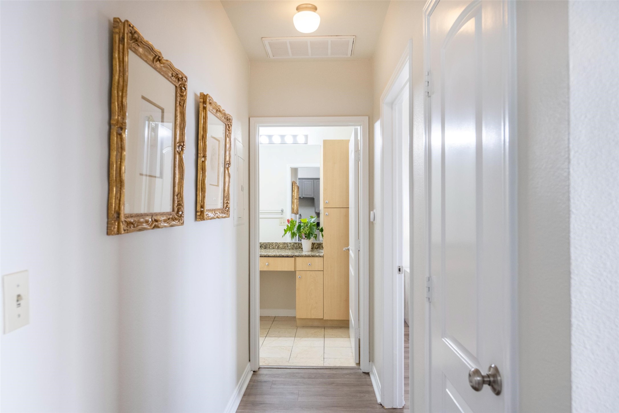 3225 Turtle Creek Boulevard 1214