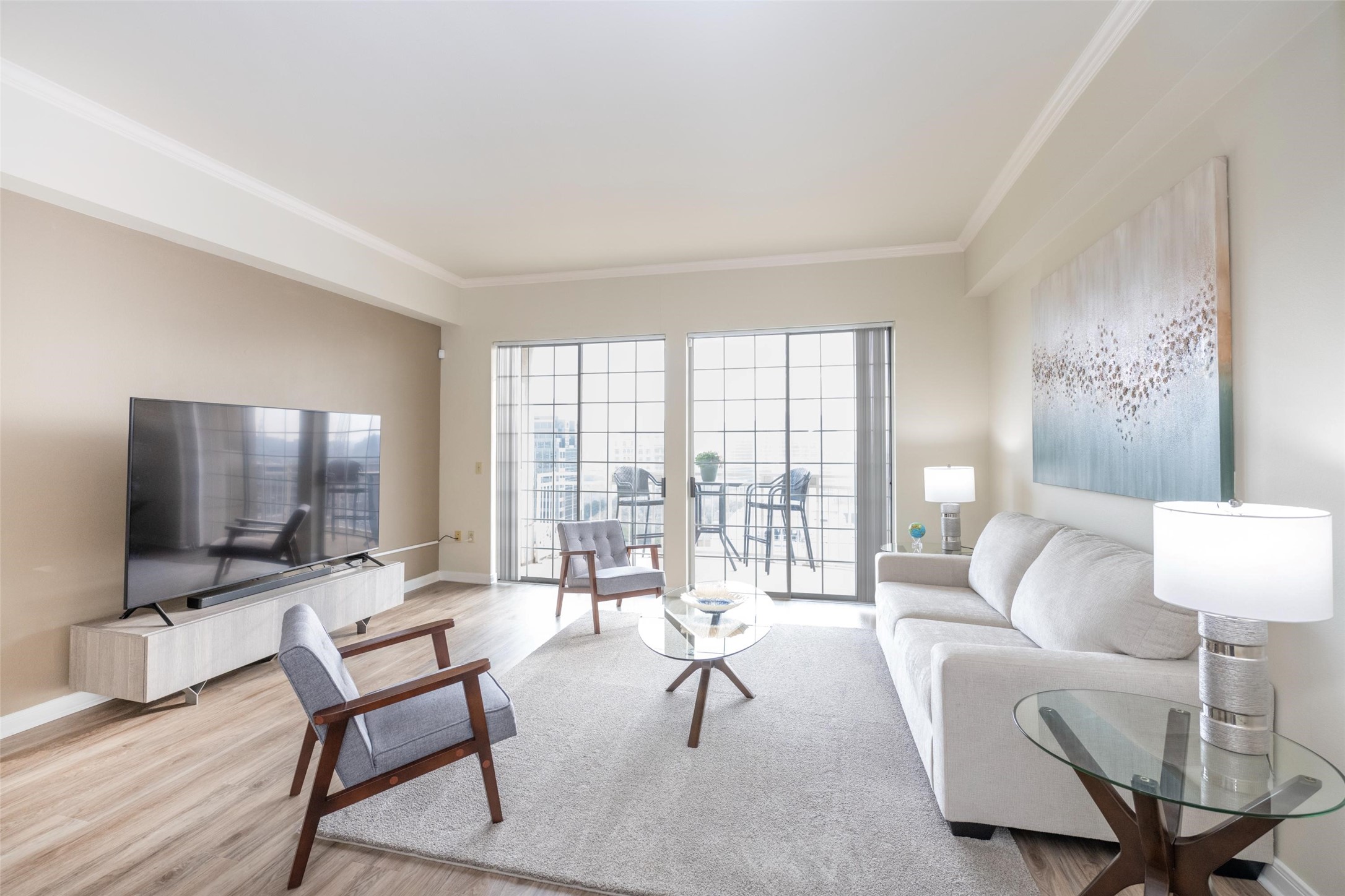 3225 Turtle Creek Boulevard 1214