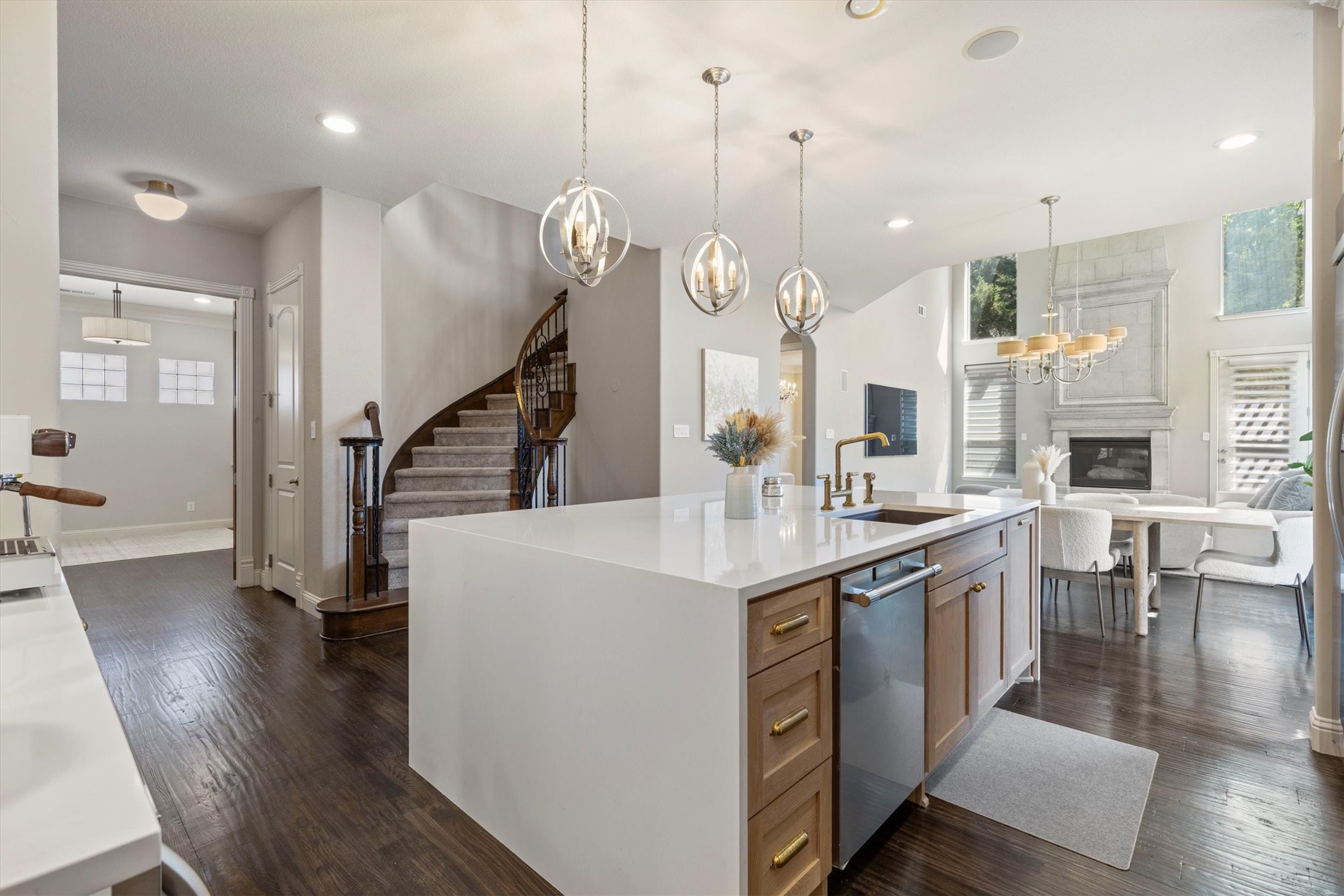 3420 Bridgewater Drive