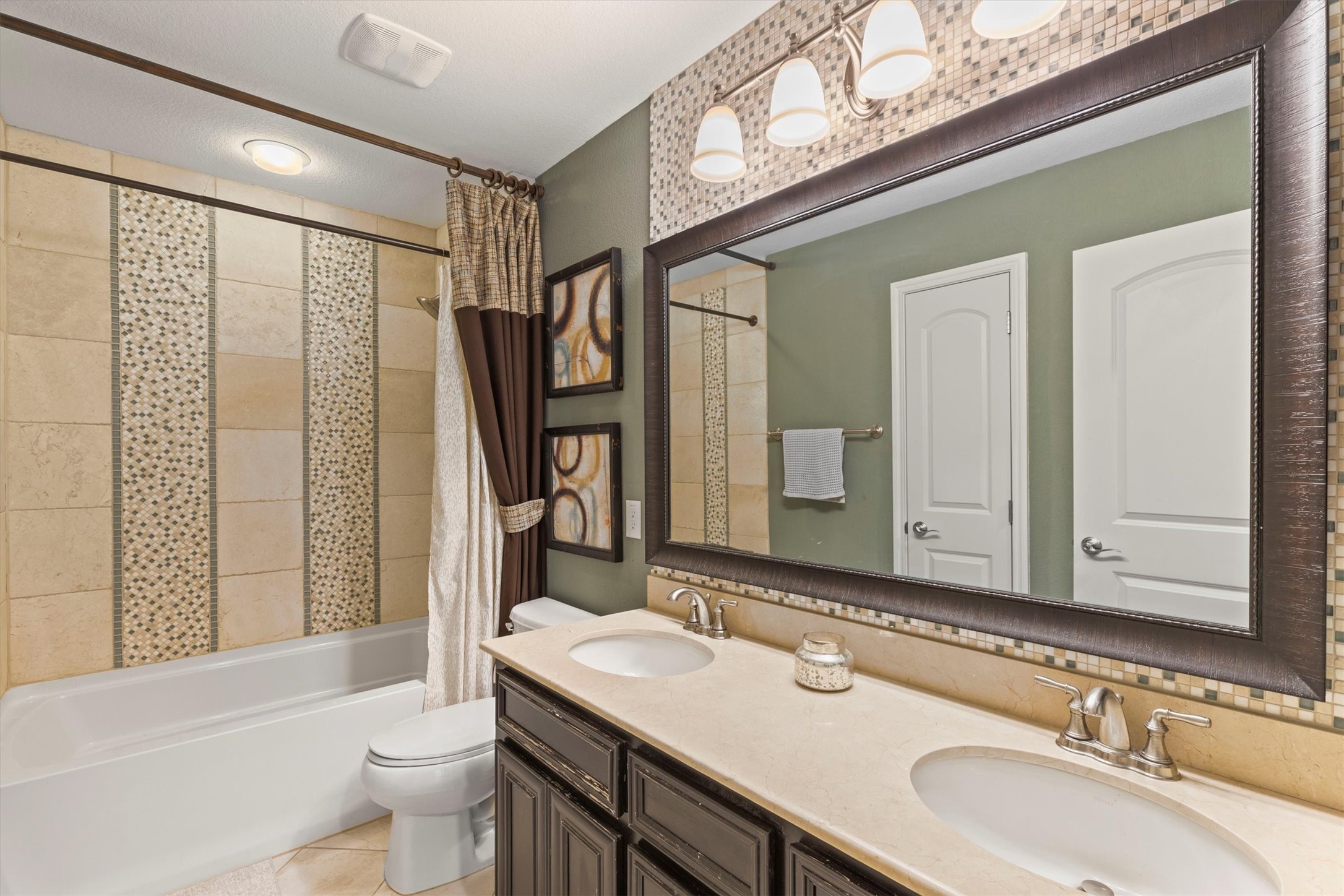 3420 Bridgewater Drive