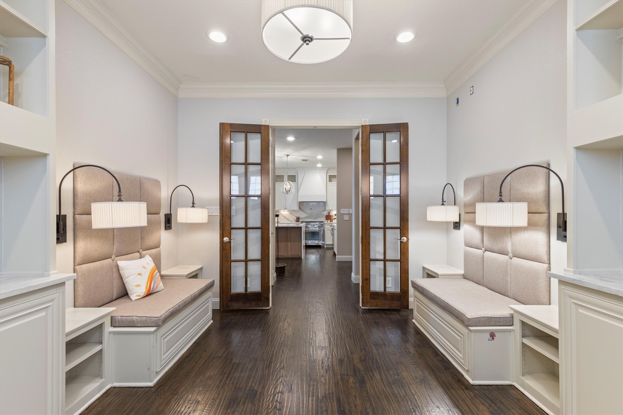 3420 Bridgewater Drive