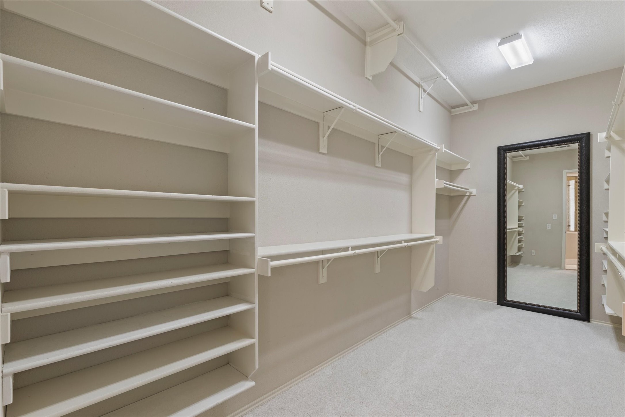 3420 Bridgewater Drive