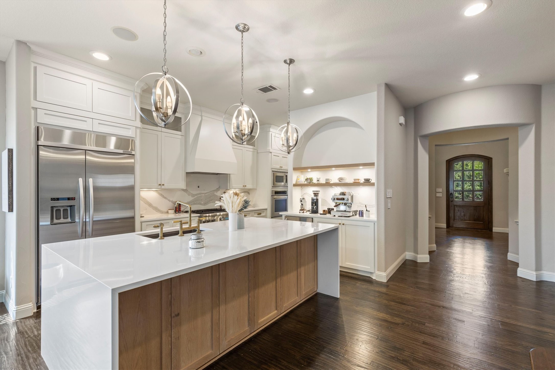 3420 Bridgewater Drive