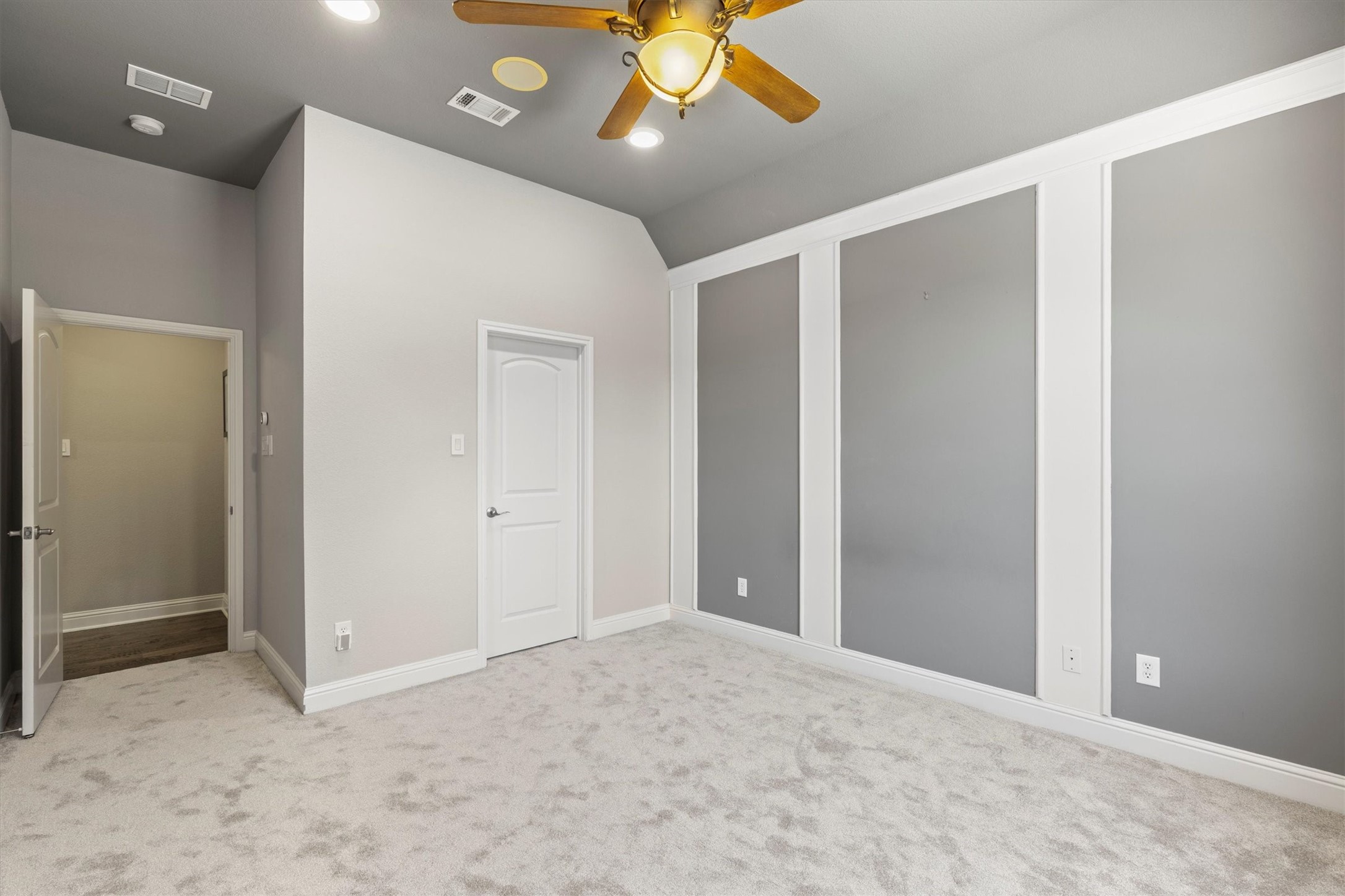 3420 Bridgewater Drive