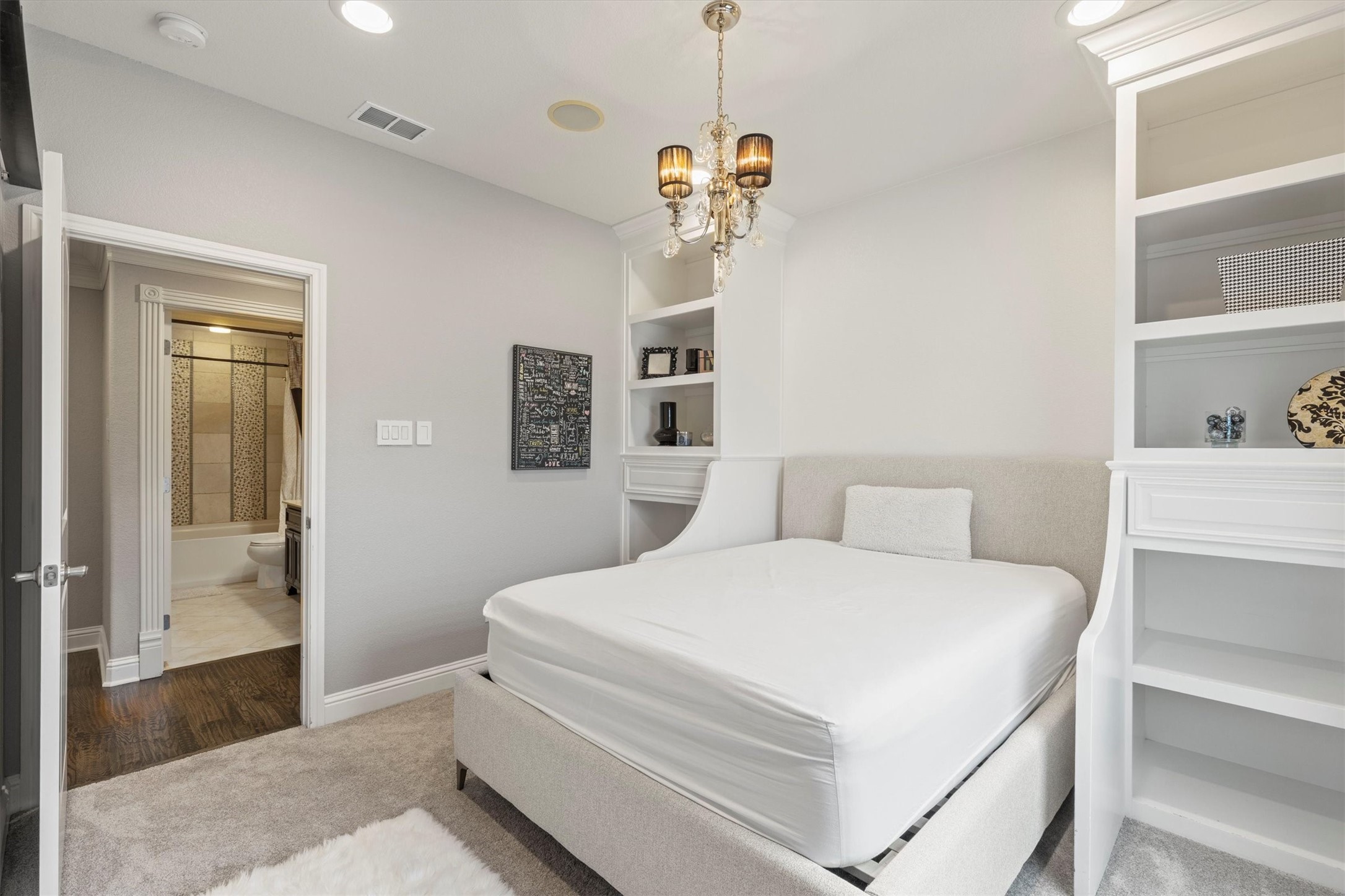 3420 Bridgewater Drive