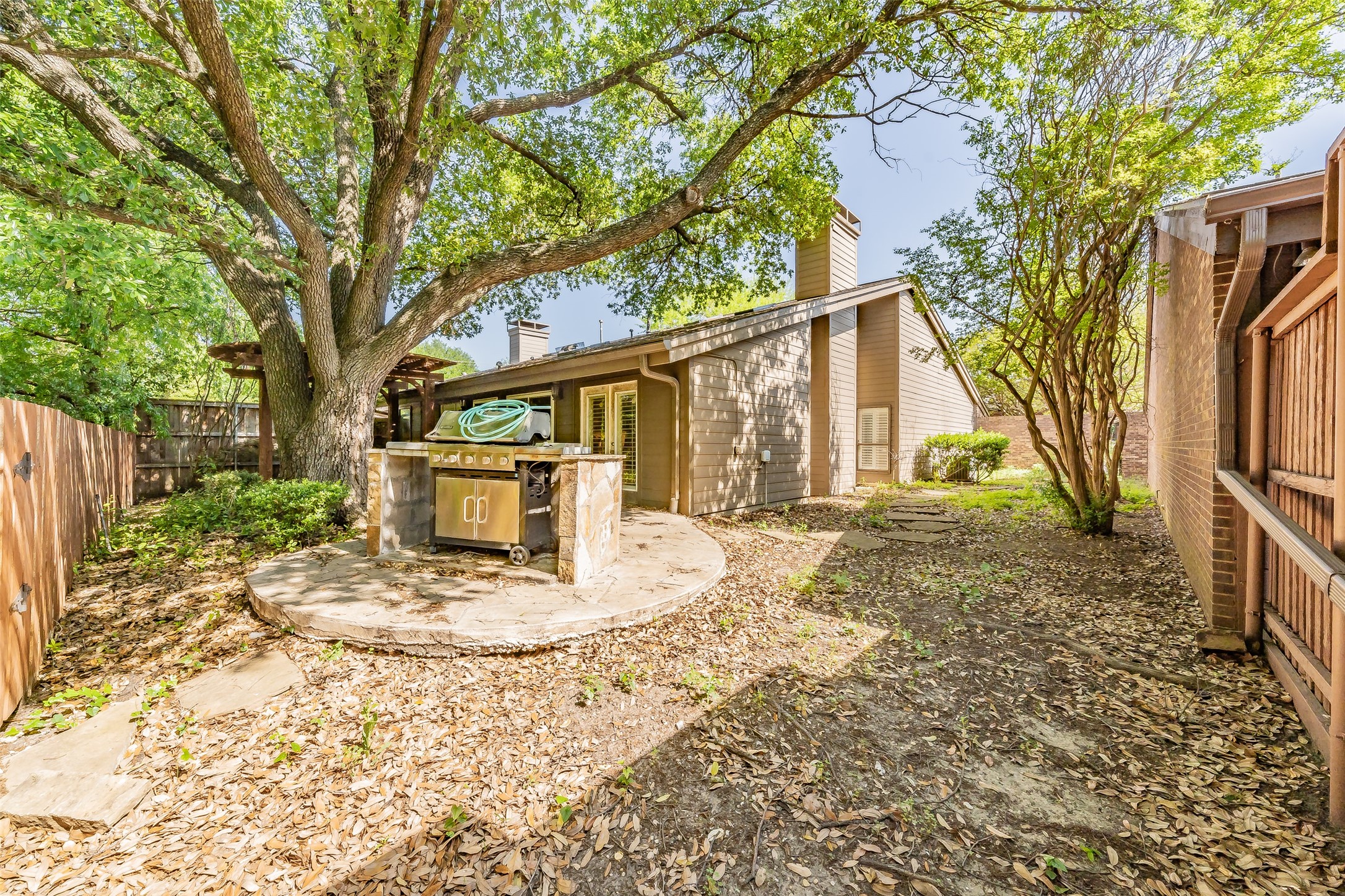 7808 High Oaks Circle