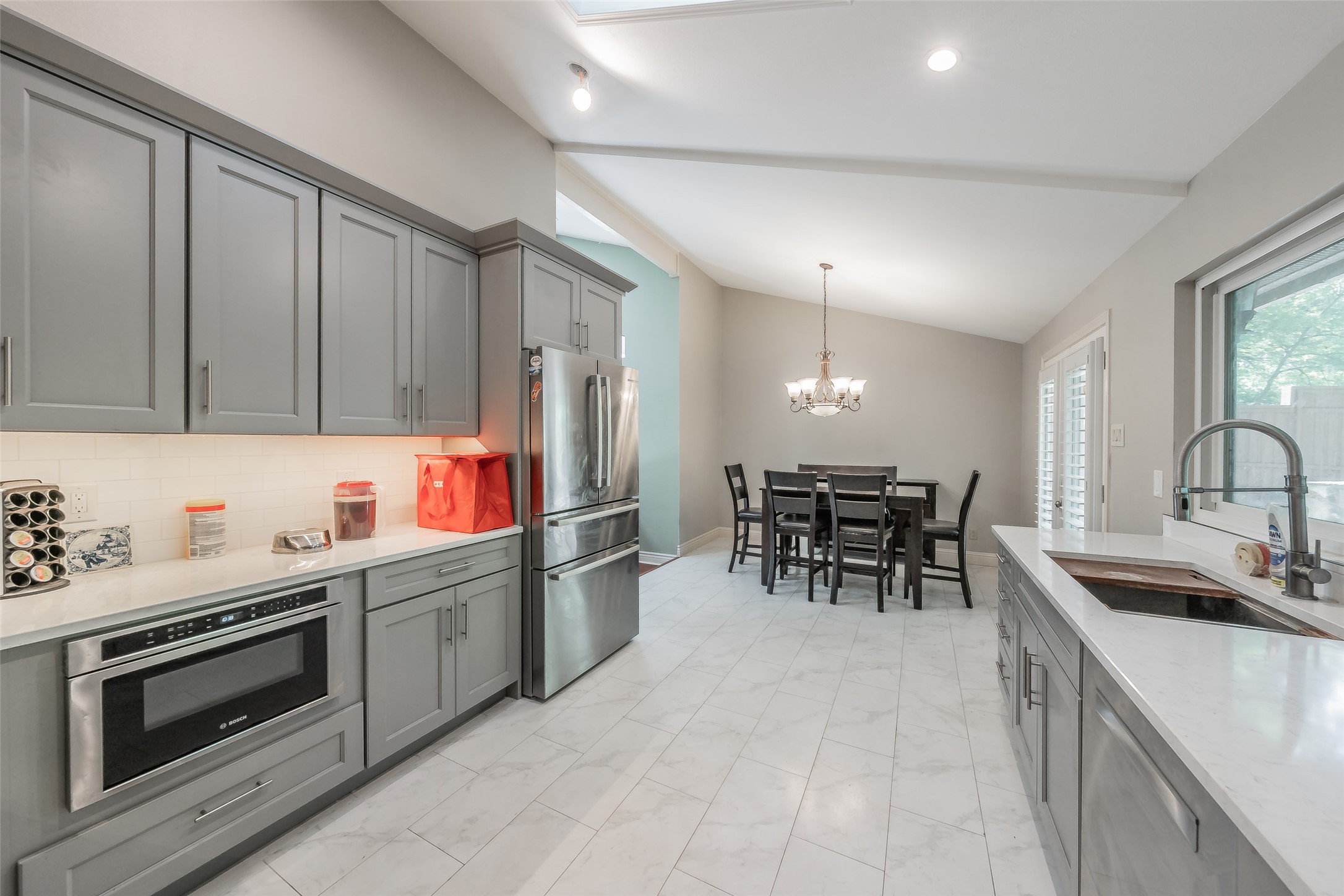 7808 High Oaks Circle