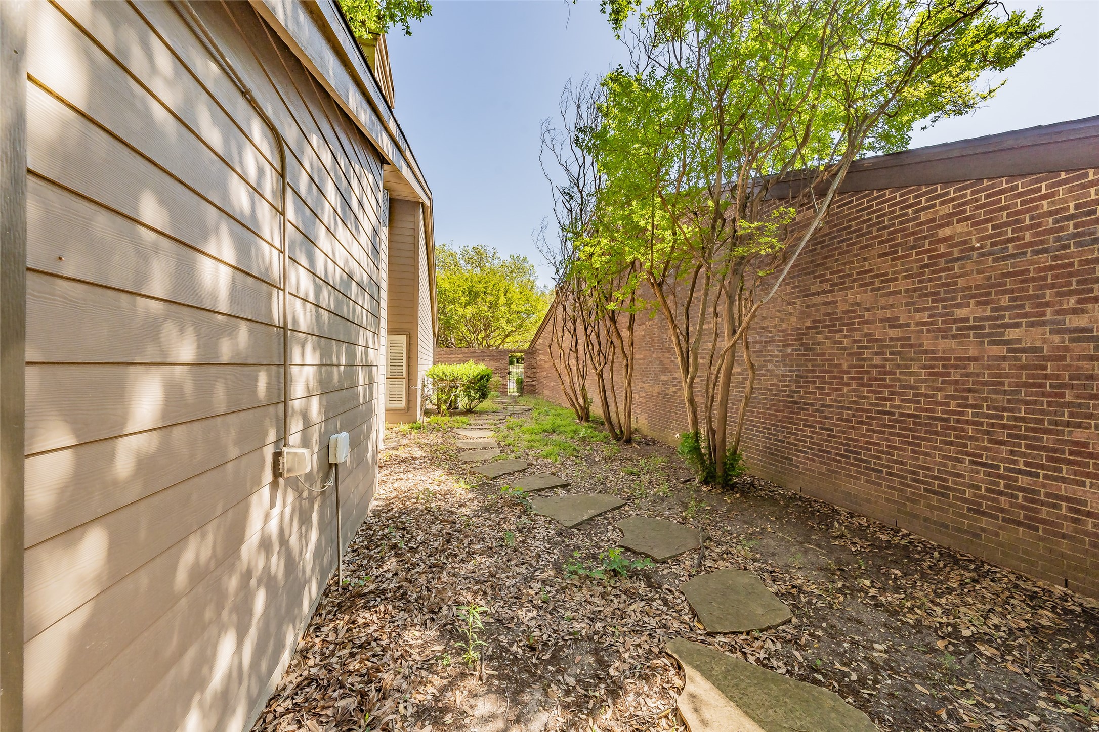 7808 High Oaks Circle