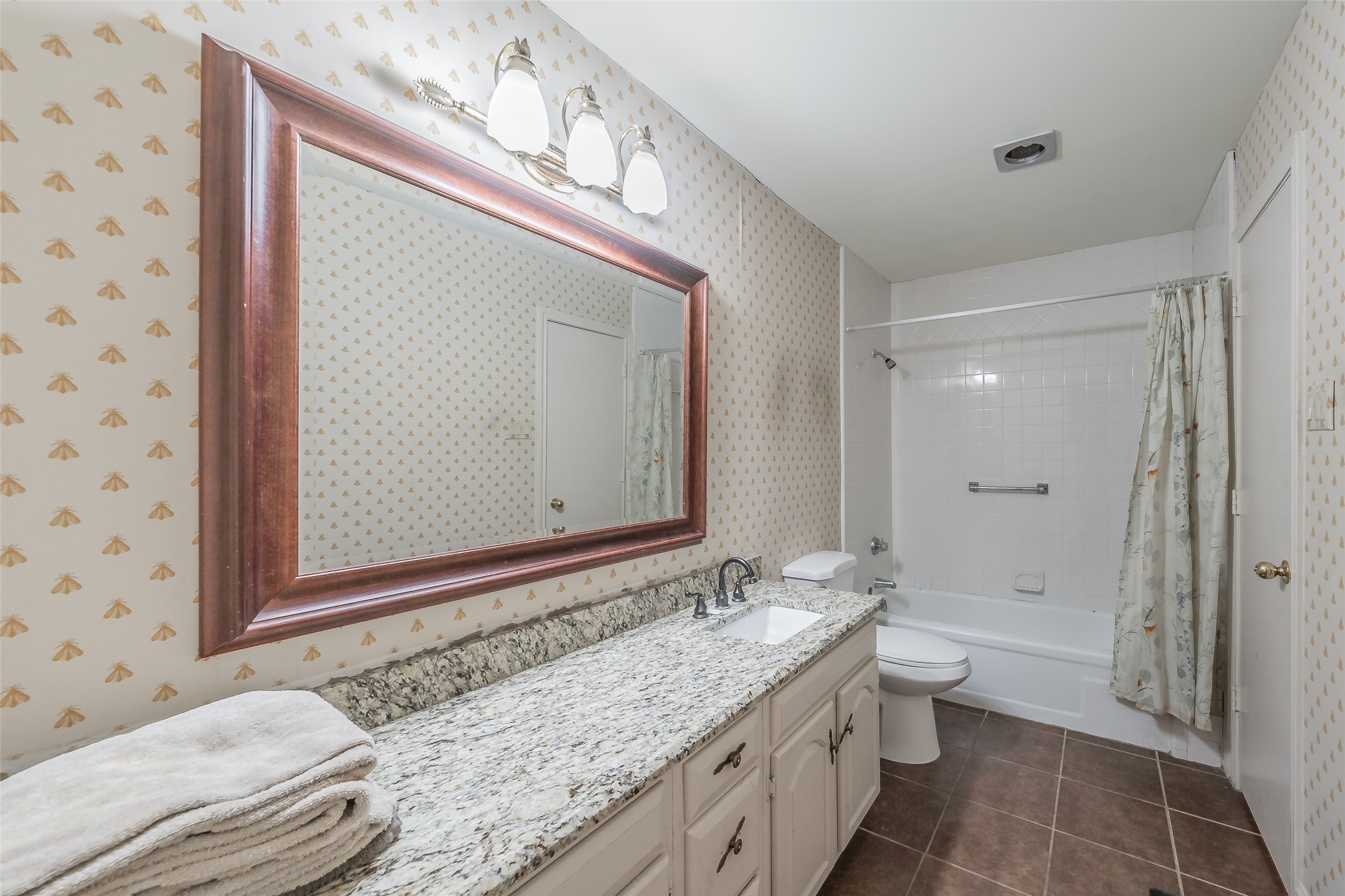 7808 High Oaks Circle