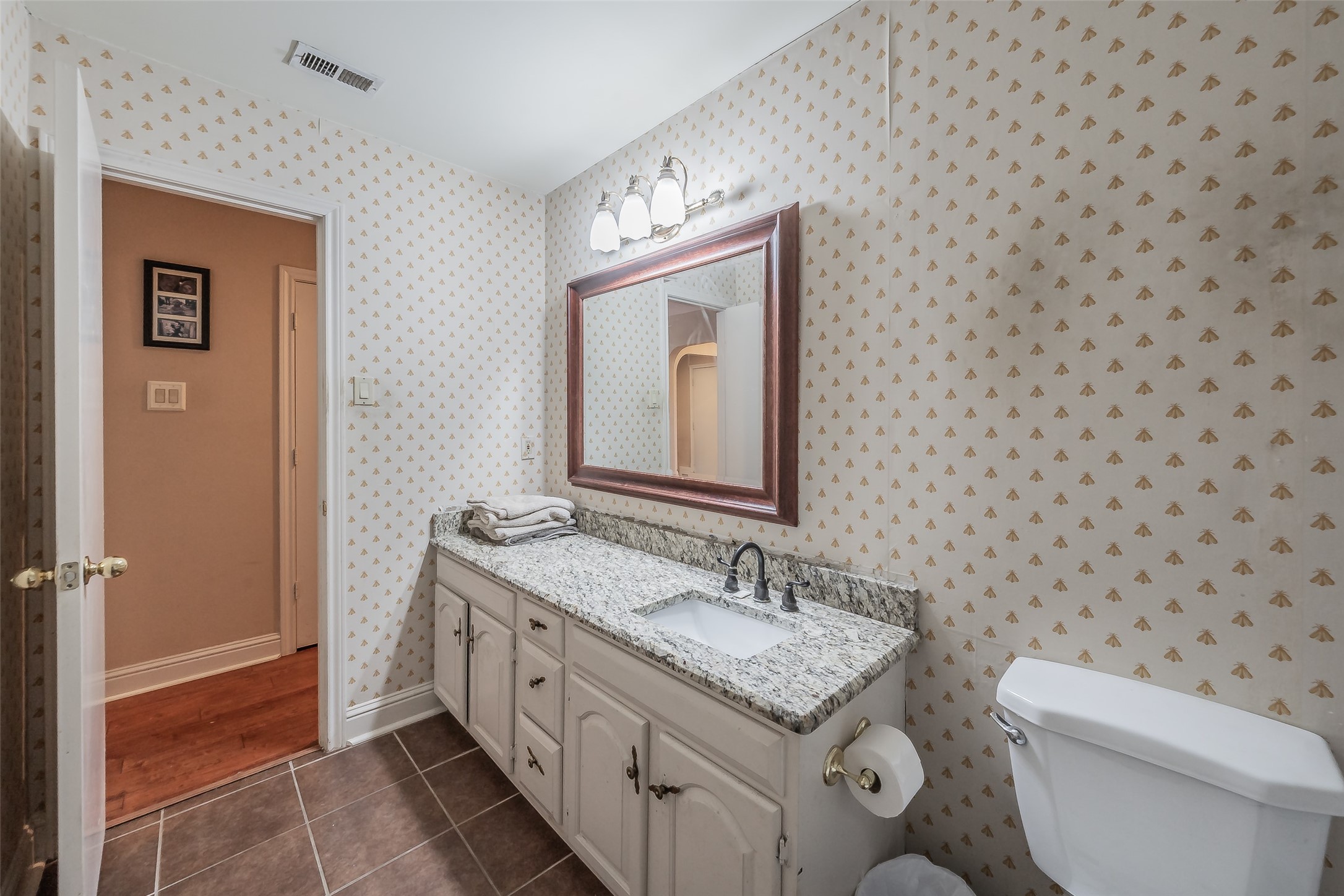 7808 High Oaks Circle