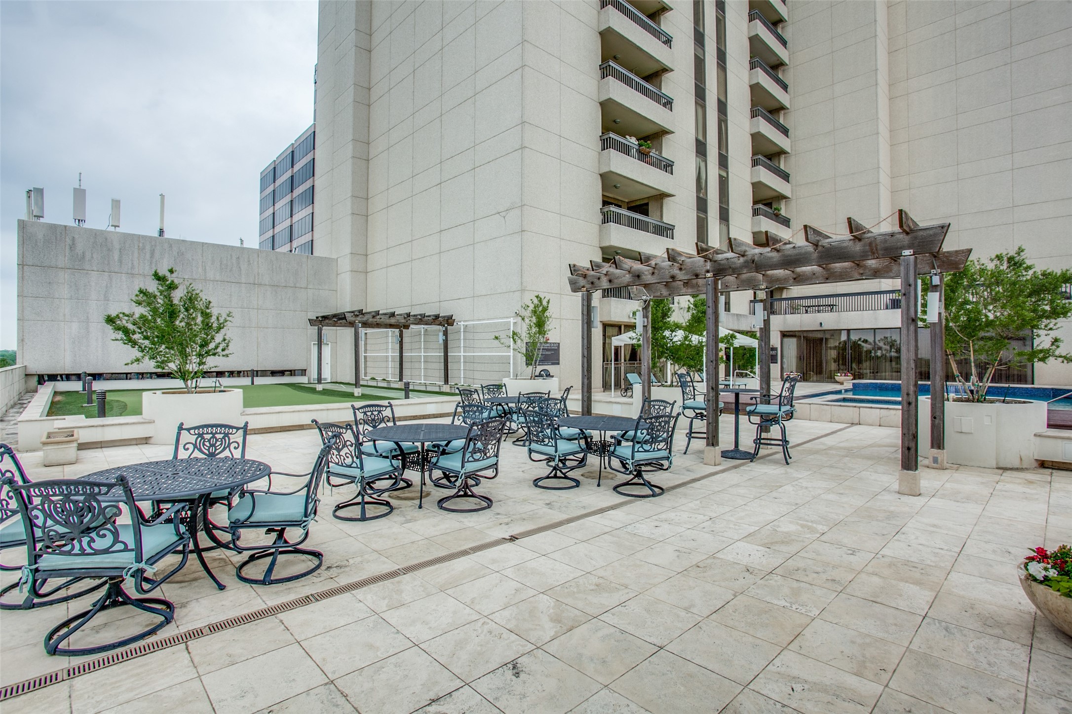 5909 Luther Lane 1700