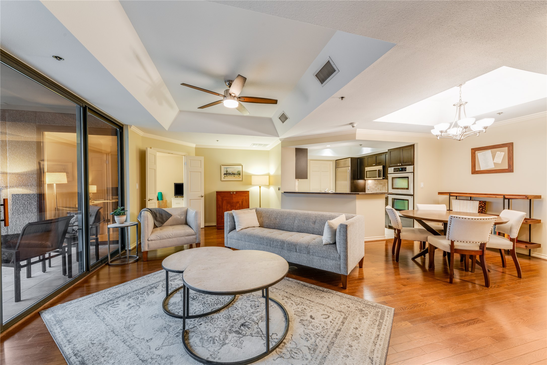 5909 Luther Lane 1700