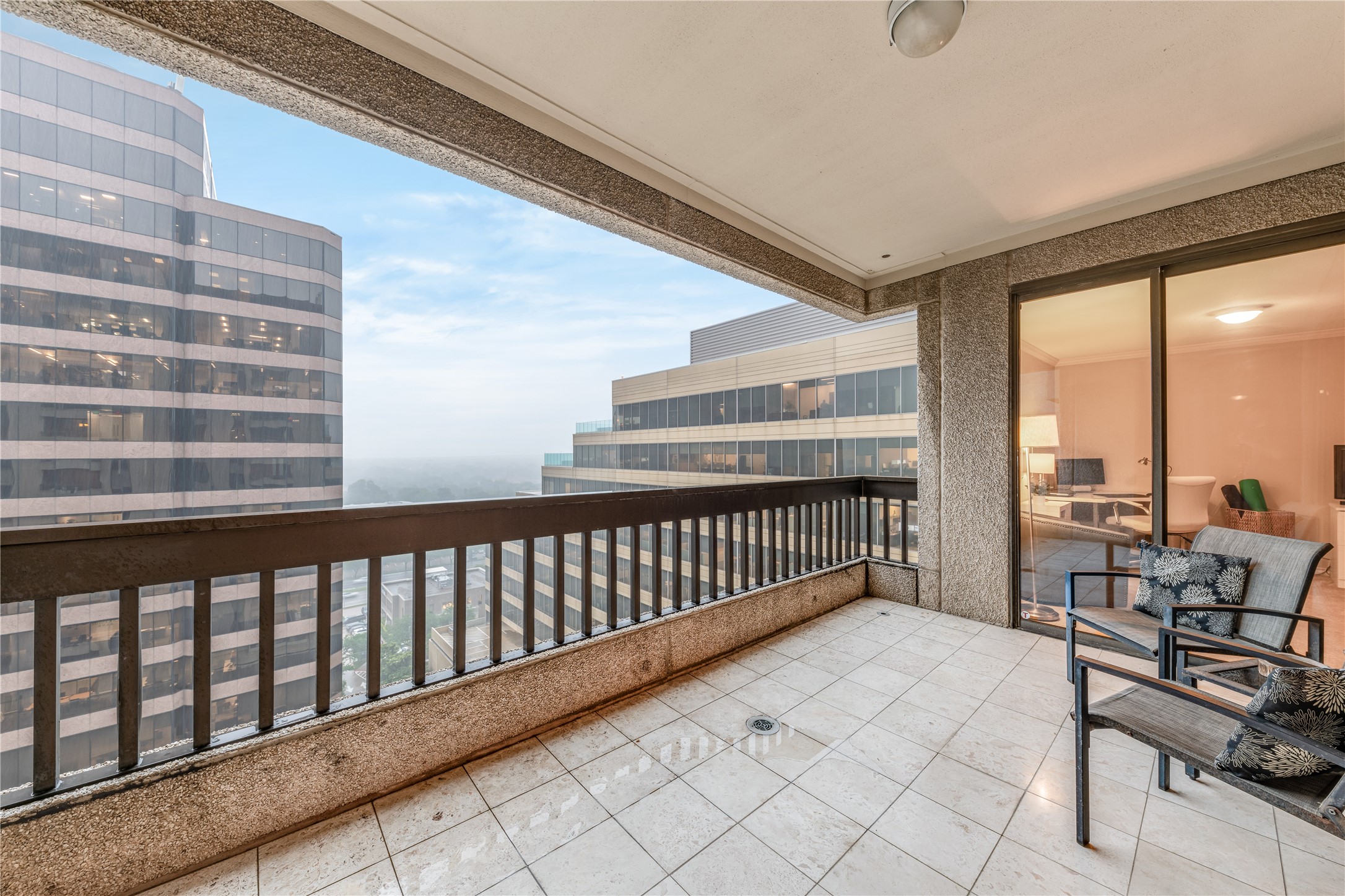 5909 Luther Lane 1700