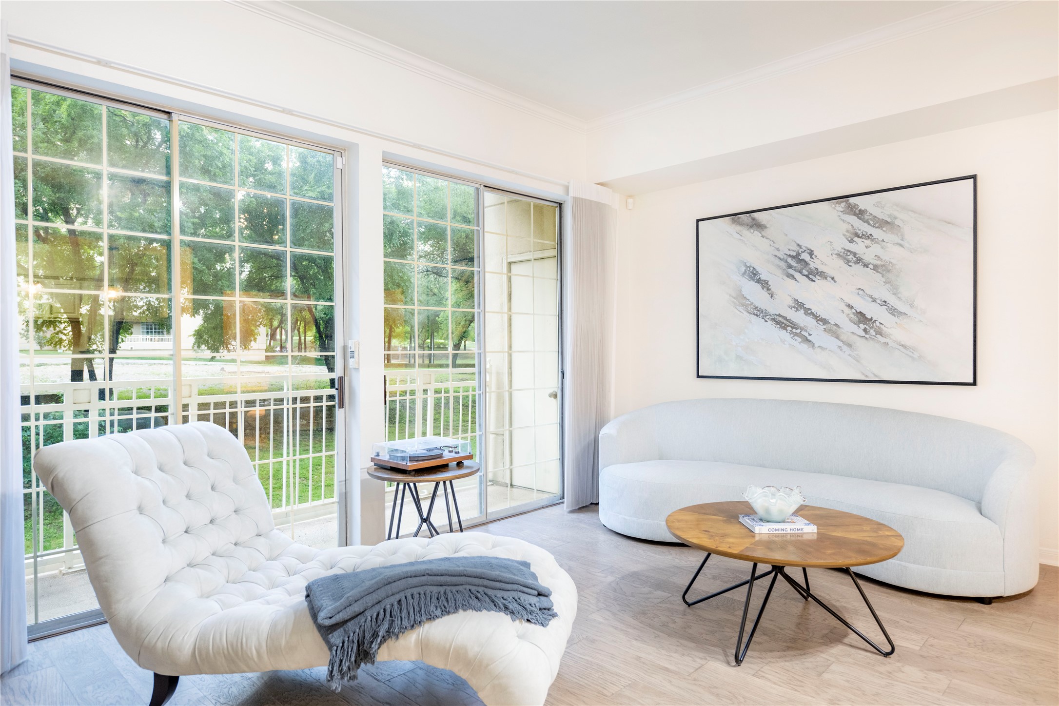 3225 Turtle Creek Boulevard 206