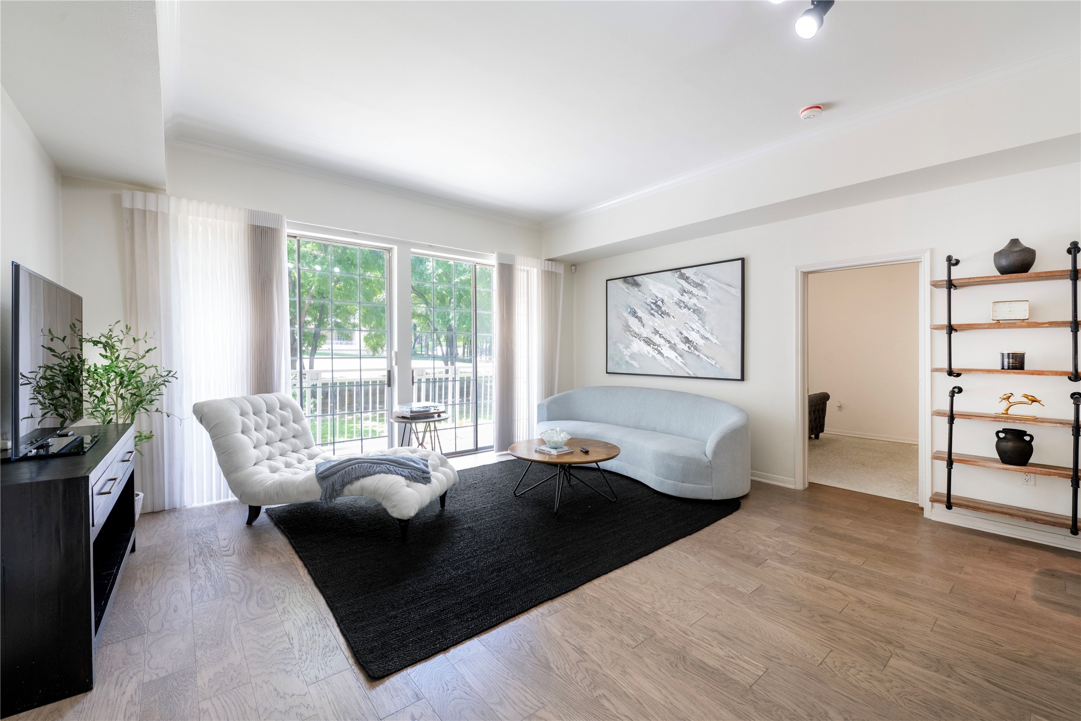 3225 Turtle Creek Boulevard 206