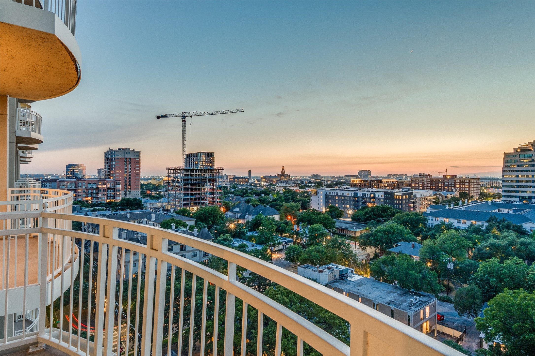 3225 Turtle Creek Boulevard 1236