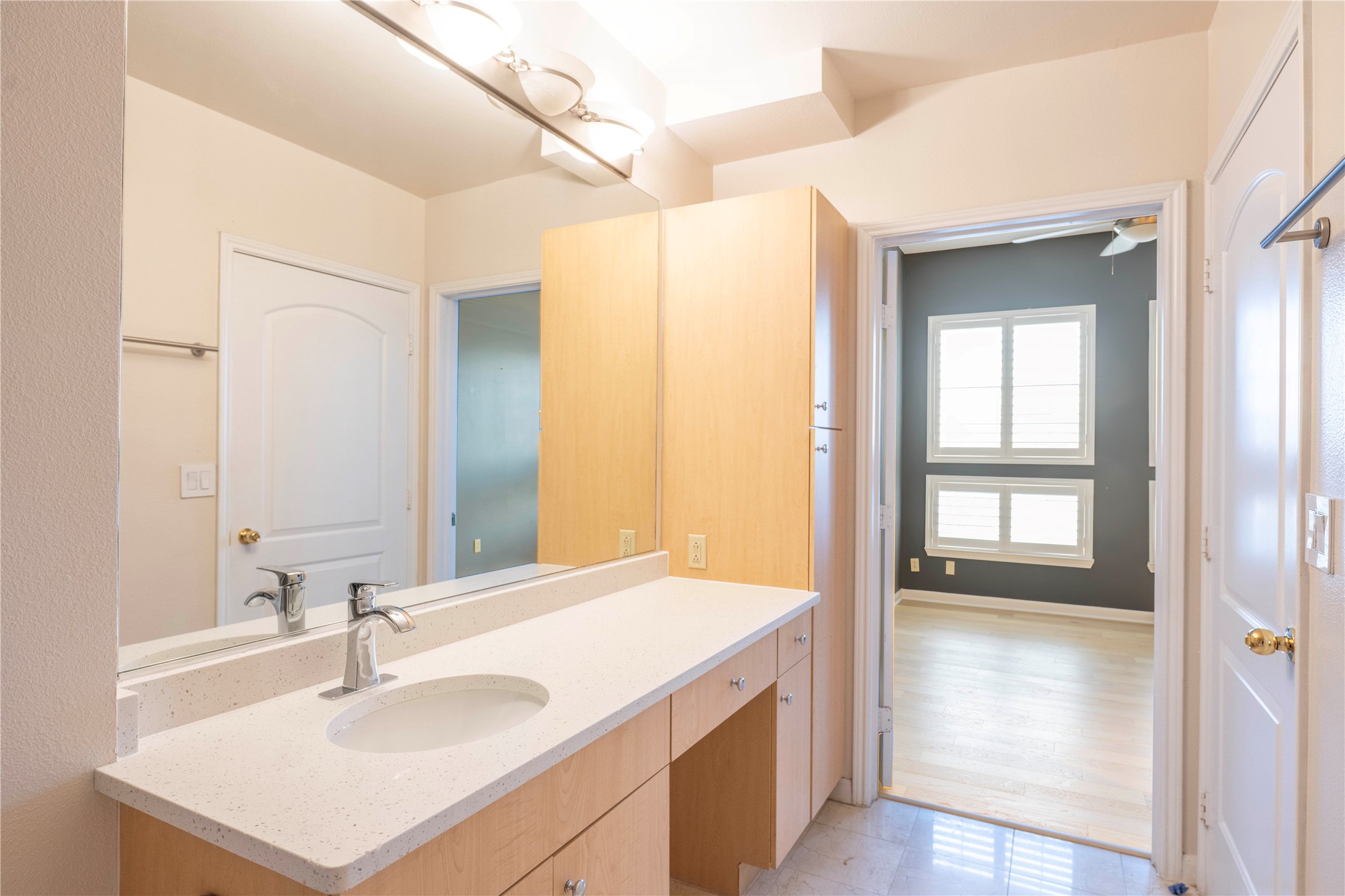 3225 Turtle Creek Boulevard 1114