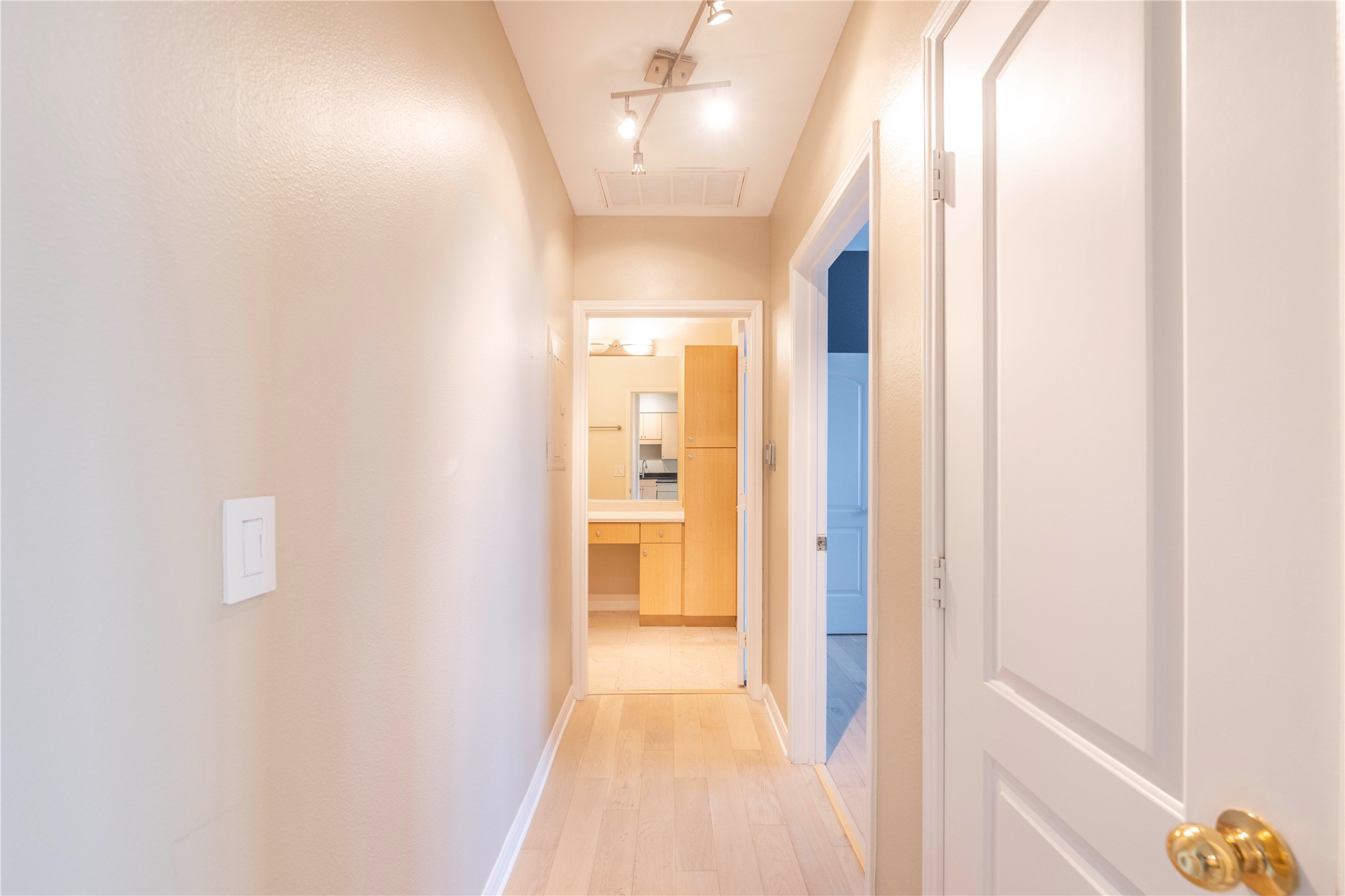 3225 Turtle Creek Boulevard 1114