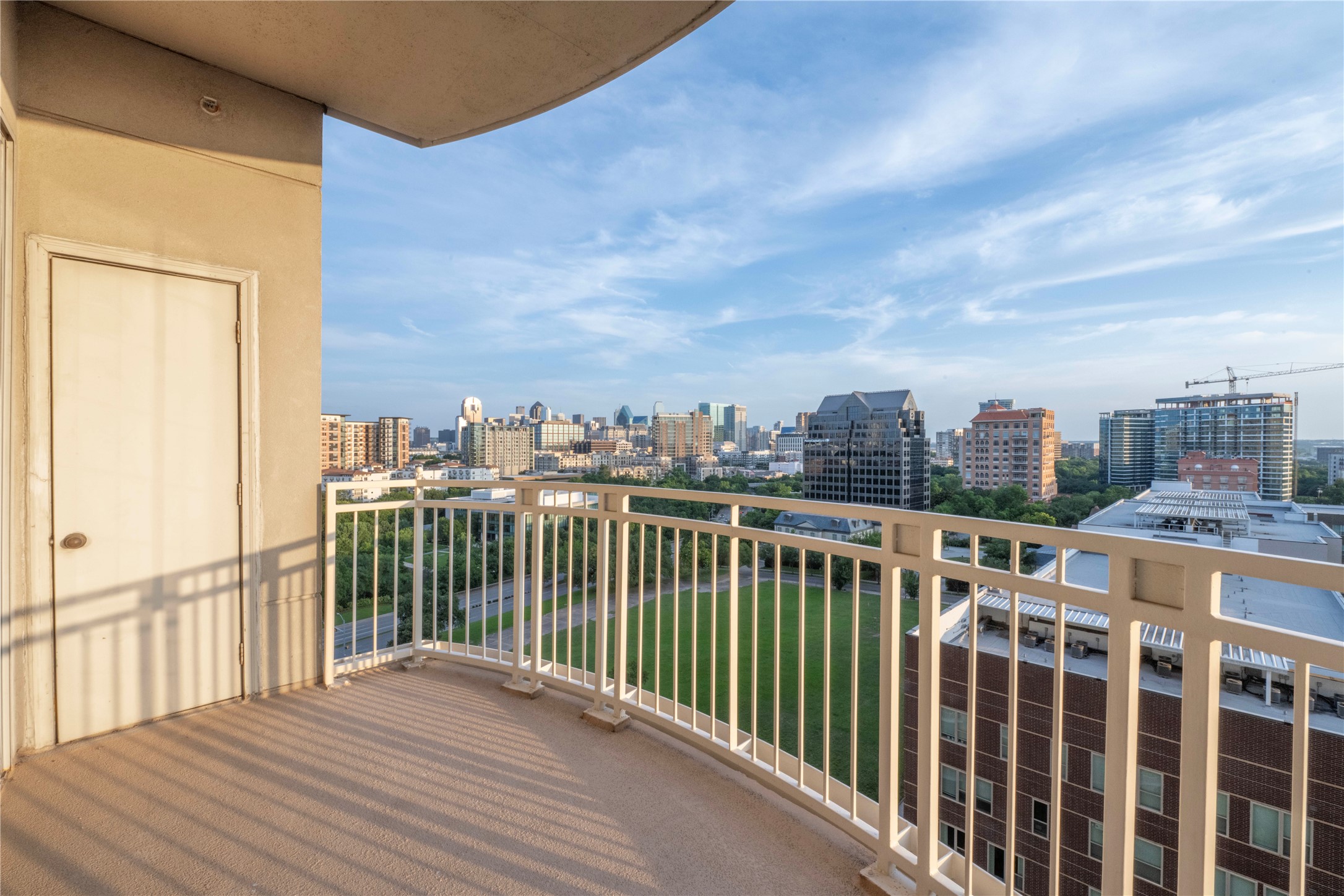 3225 Turtle Creek Boulevard 1114