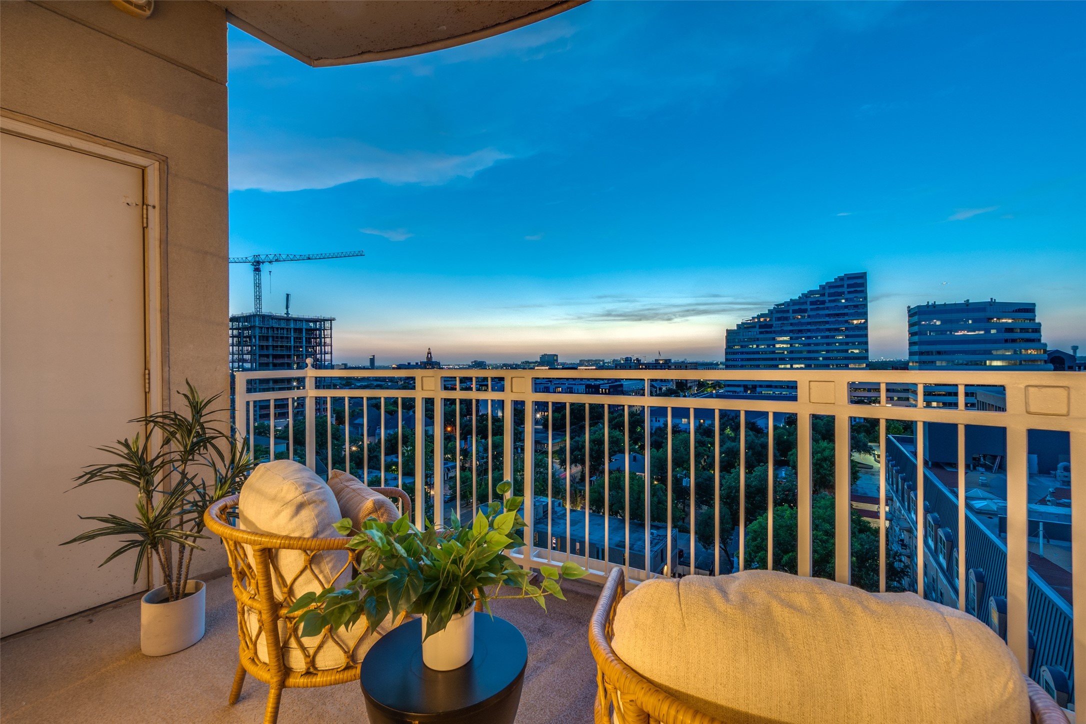 3225 Turtle Creek Boulevard 1234