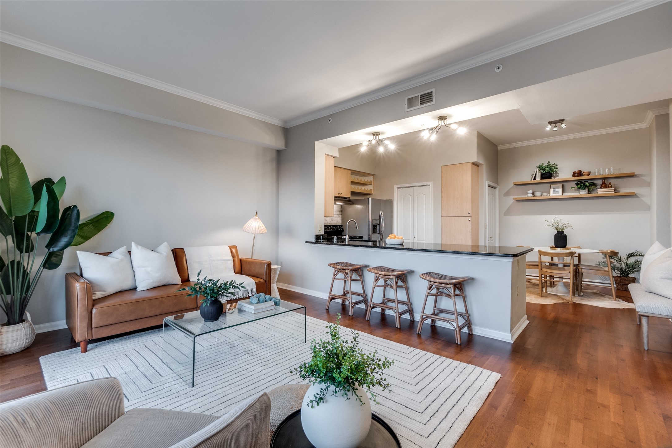 3225 Turtle Creek Boulevard 1234