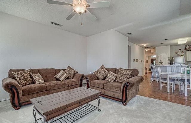 1006 Blackenhurst Lane