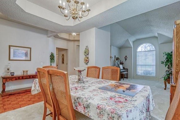 1006 Blackenhurst Lane