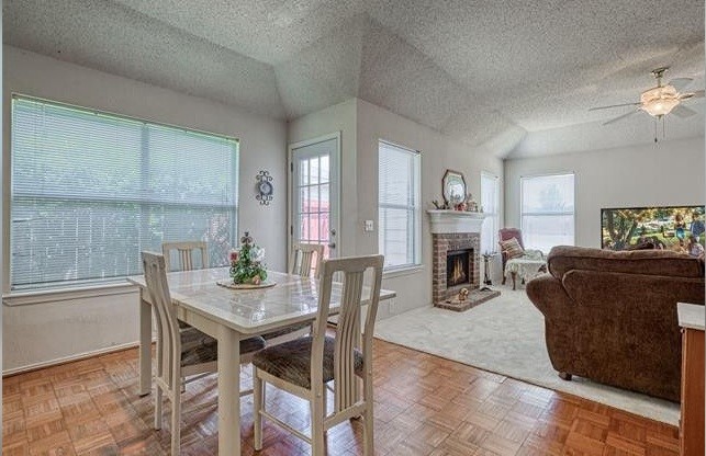 1006 Blackenhurst Lane