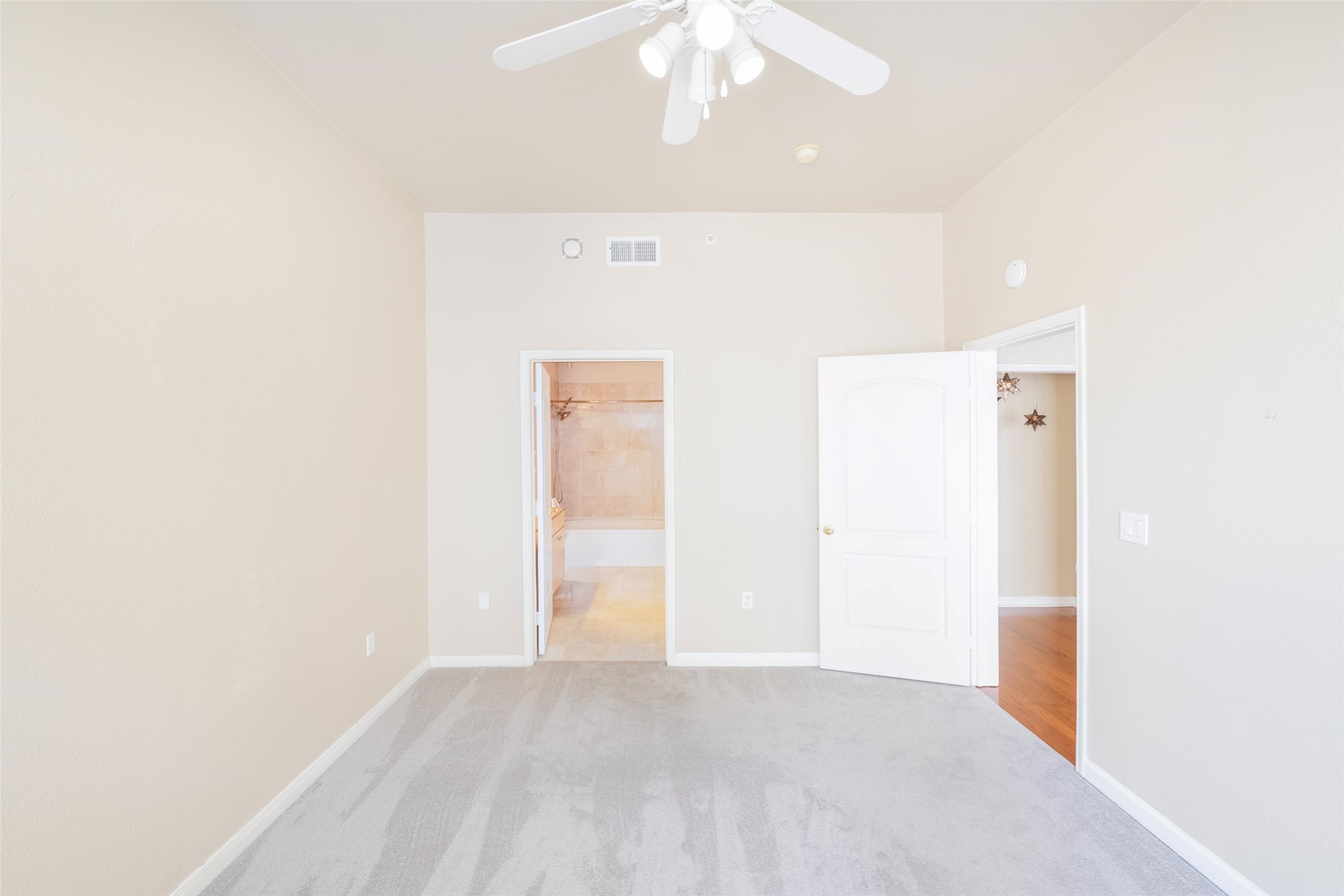 3225 Turtle Creek Boulevard 806