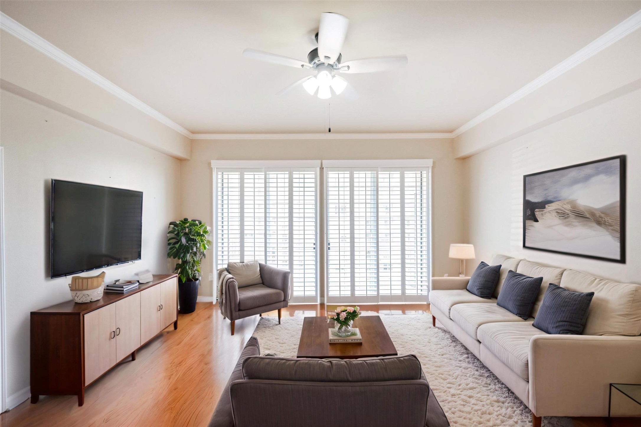 3225 Turtle Creek Boulevard 806