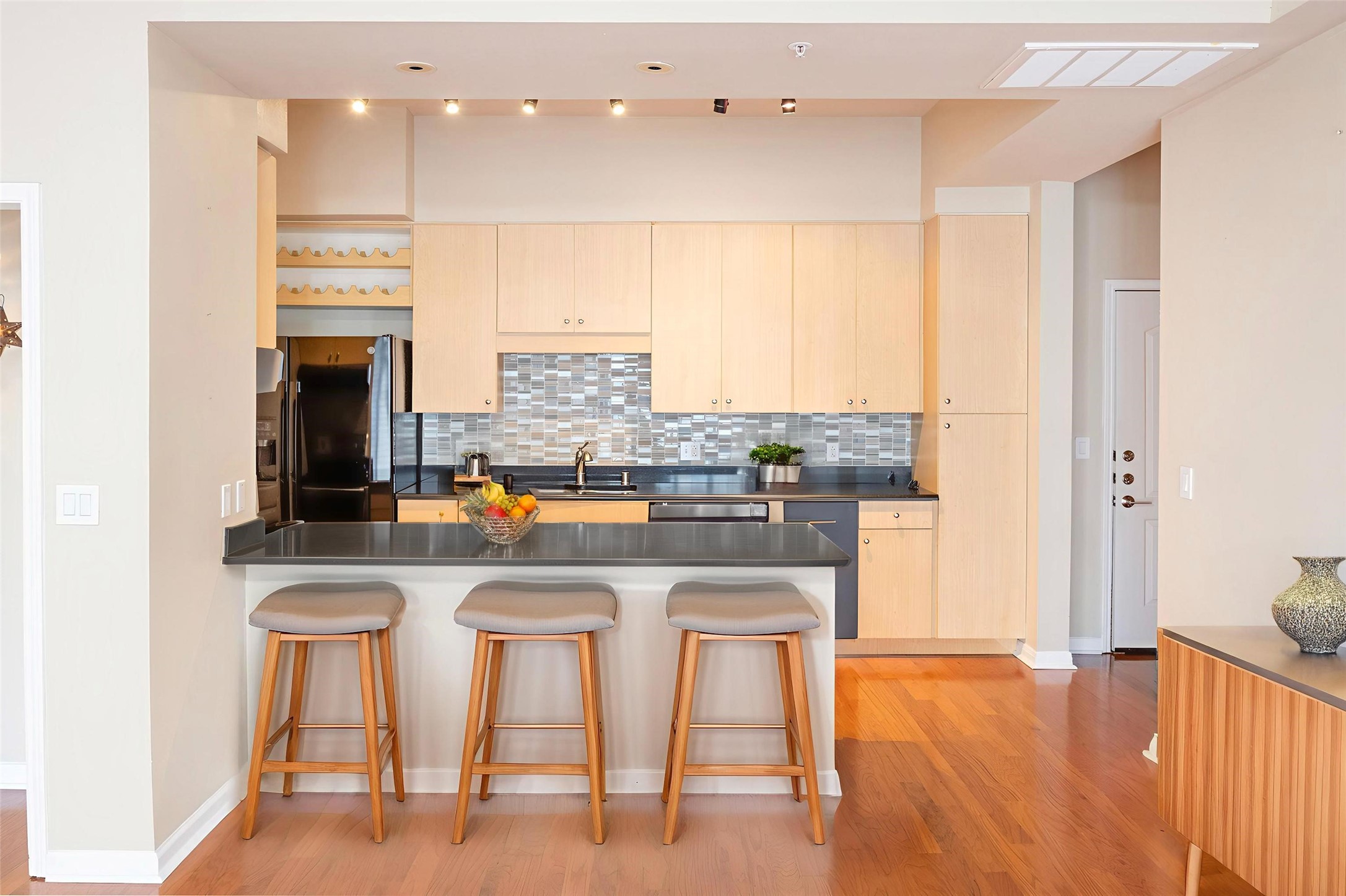 3225 Turtle Creek Boulevard 806