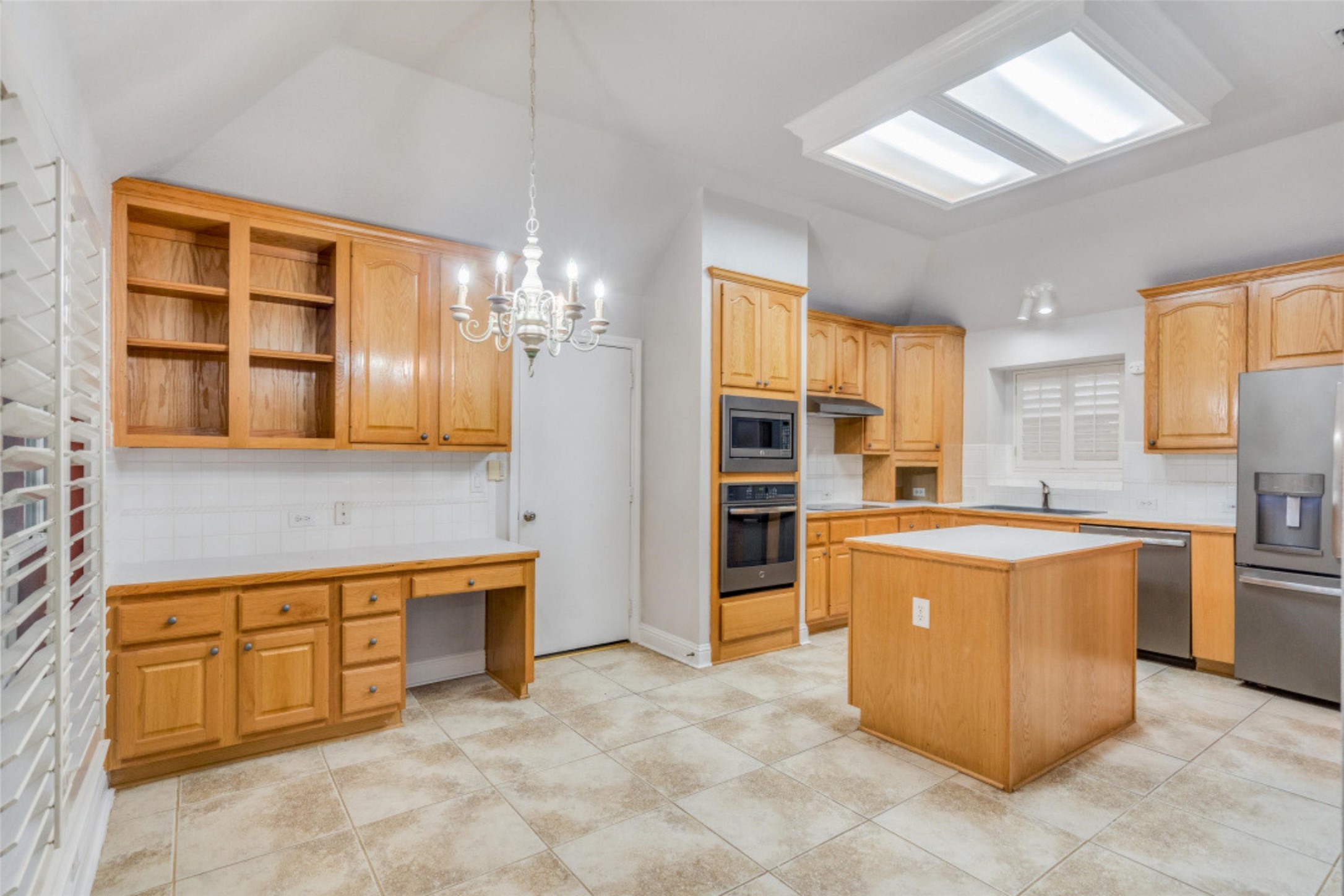 1314 San Mateo Drive