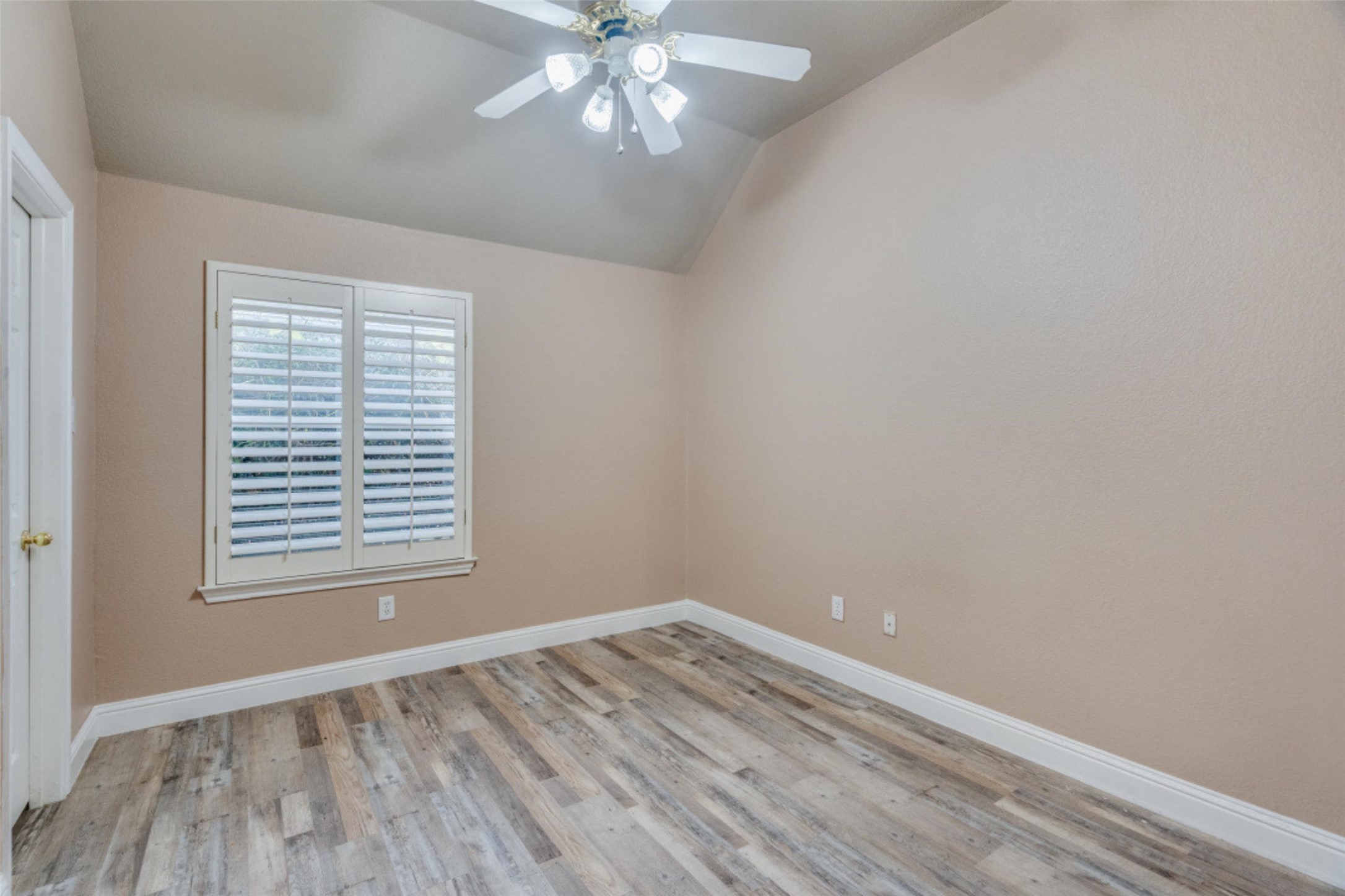 1314 San Mateo Drive