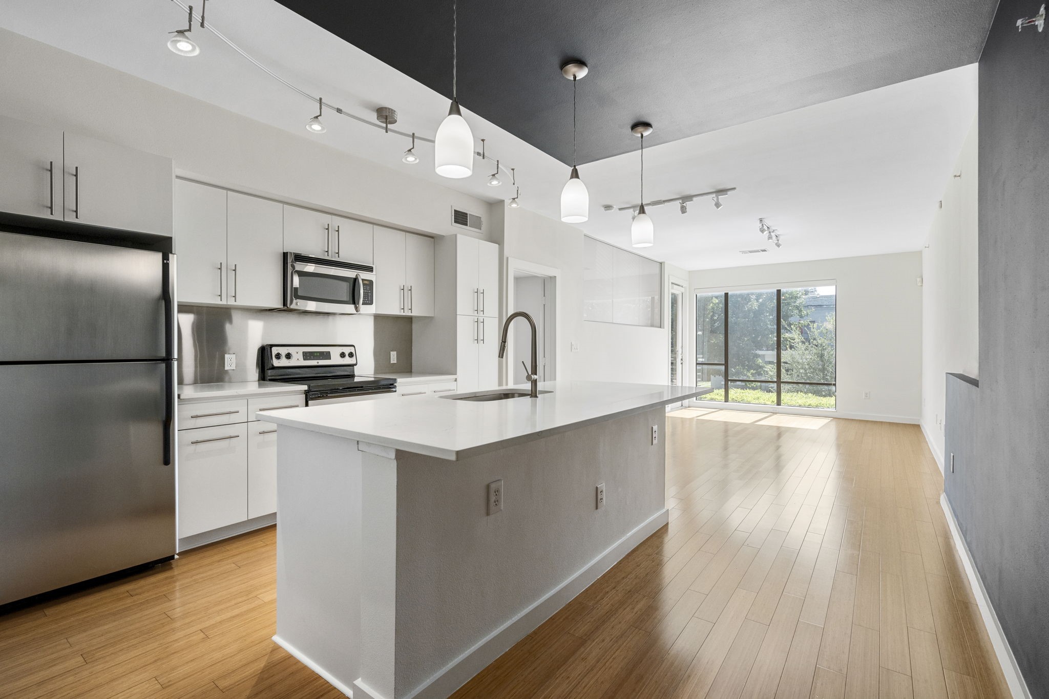 4040 N Hall Street 107