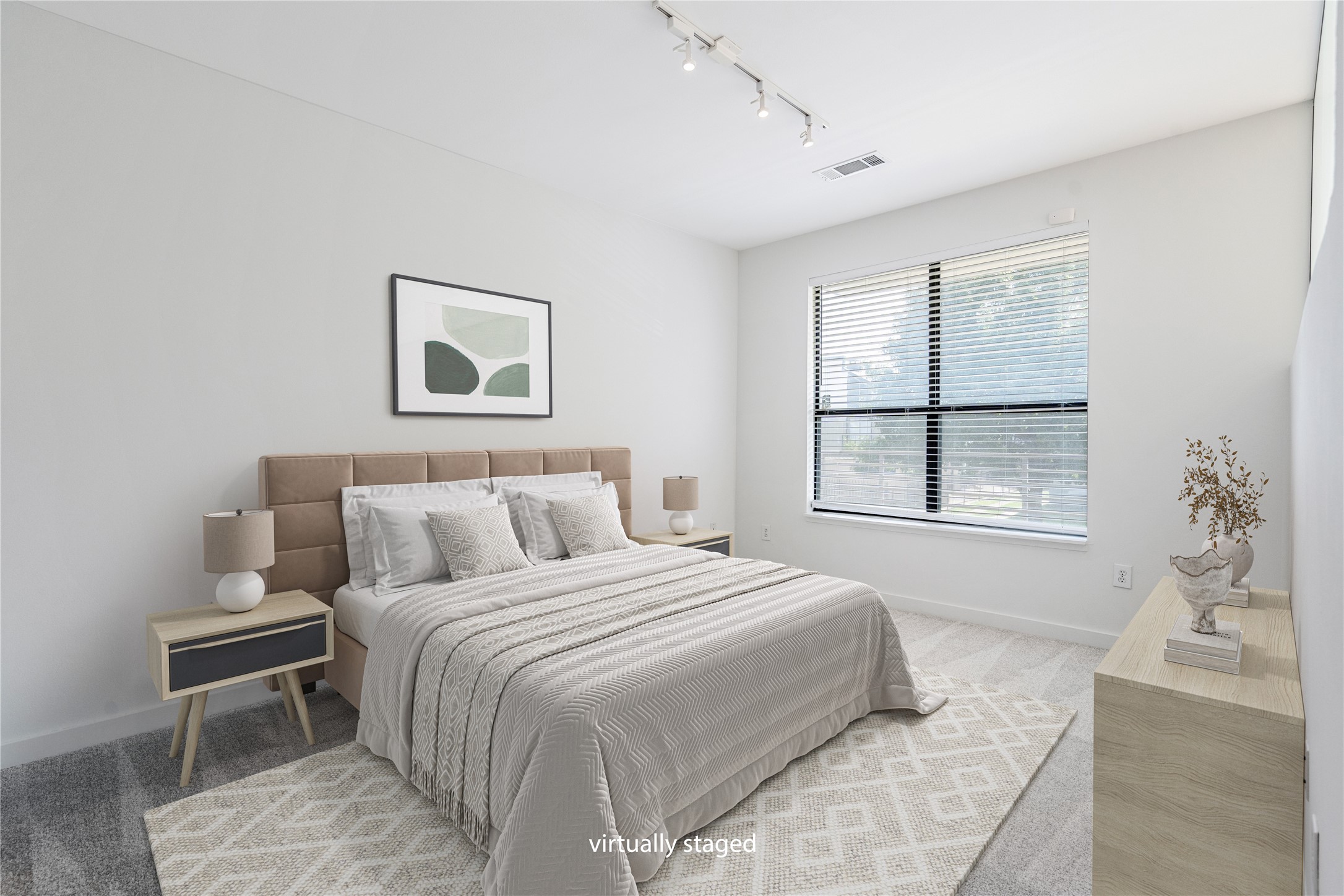 4040 N Hall Street 107