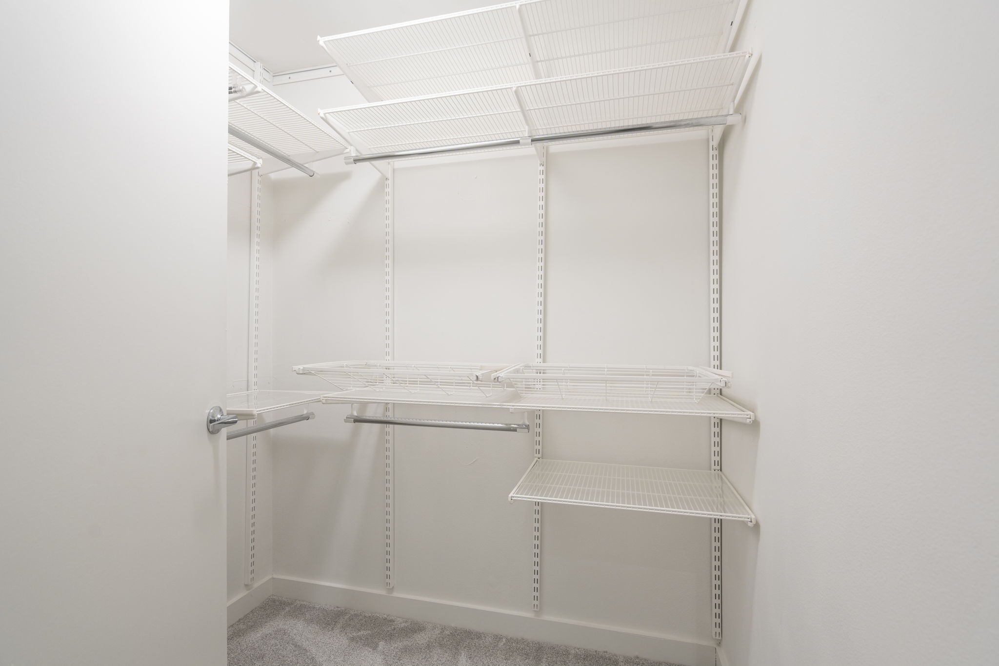 4040 N Hall Street 107