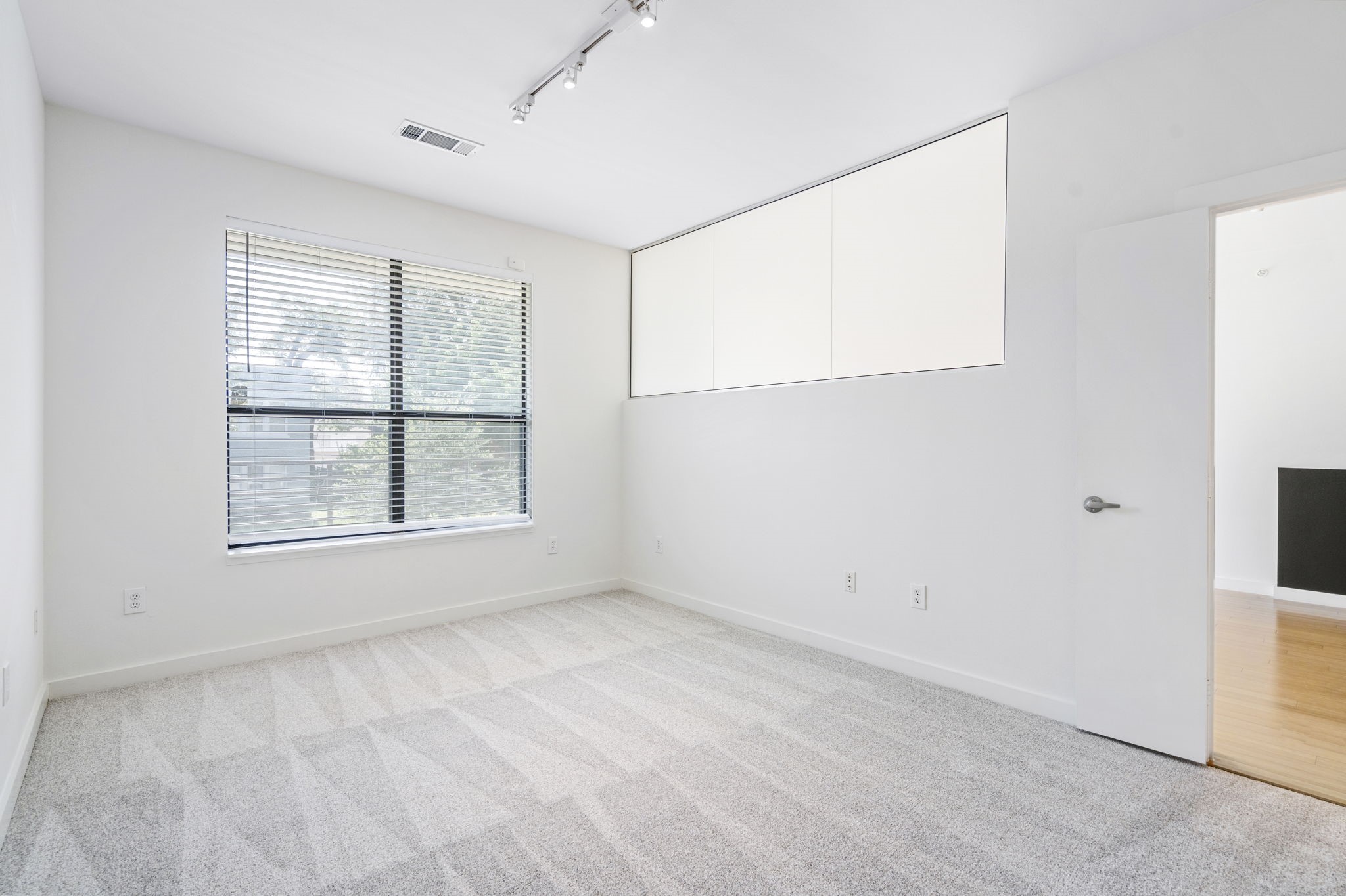 4040 N Hall Street 107