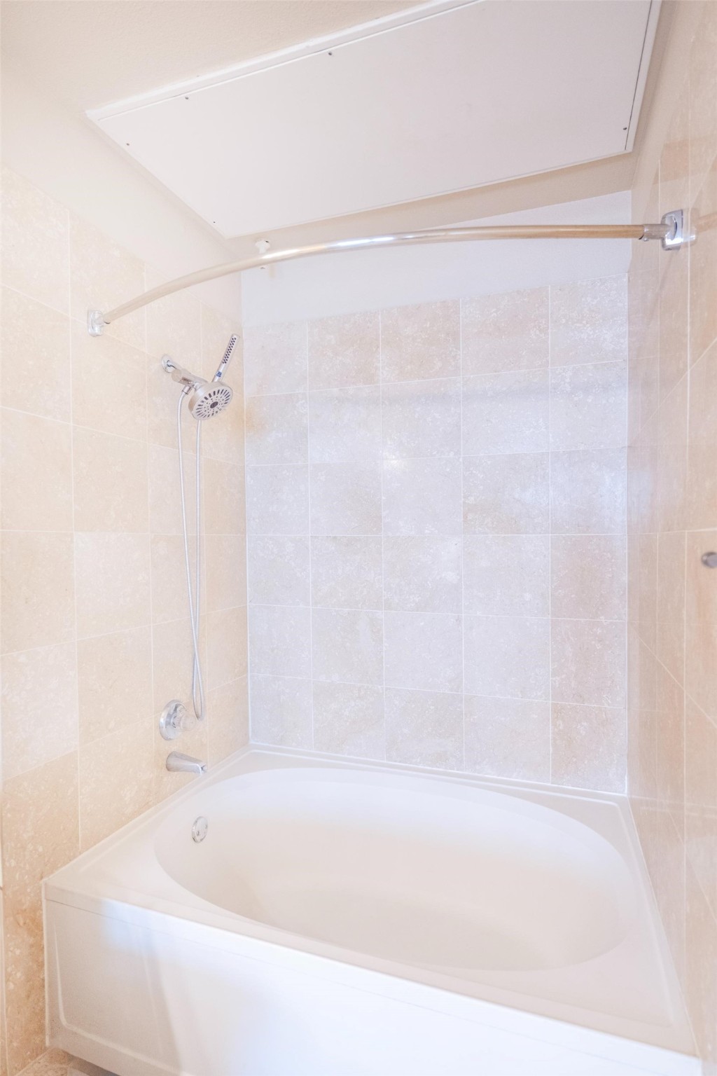 3225 Turtle Creek Boulevard 806