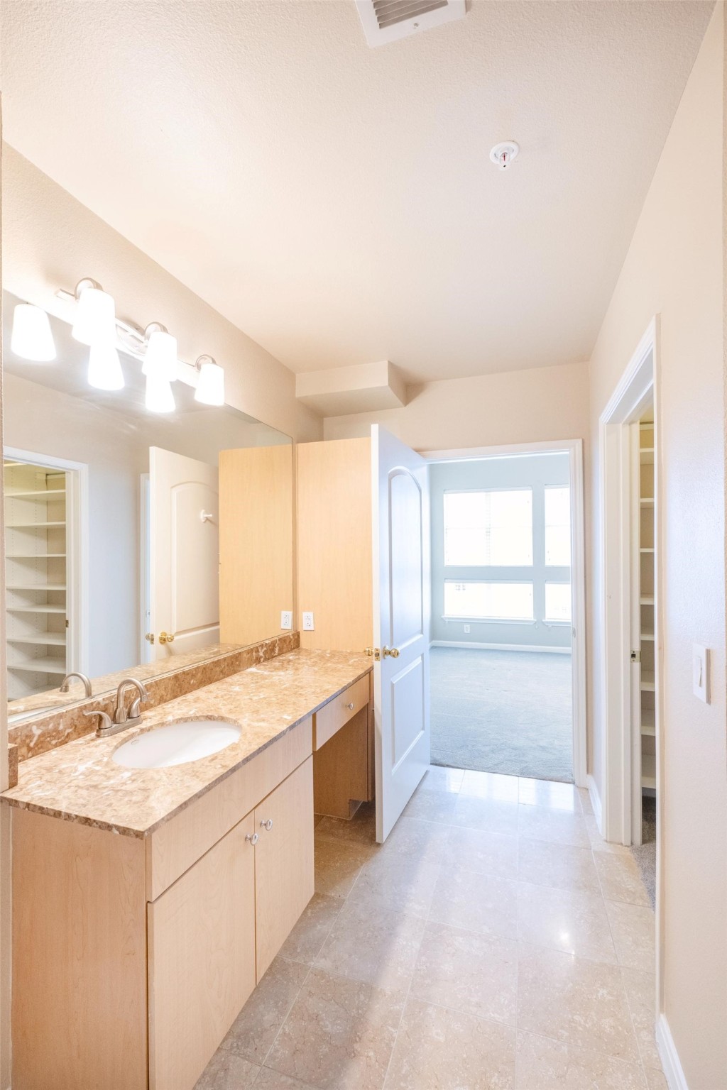 3225 Turtle Creek Boulevard 806