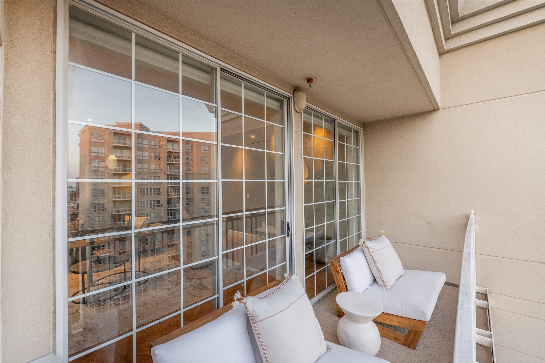 3225 Turtle Creek Boulevard 1649