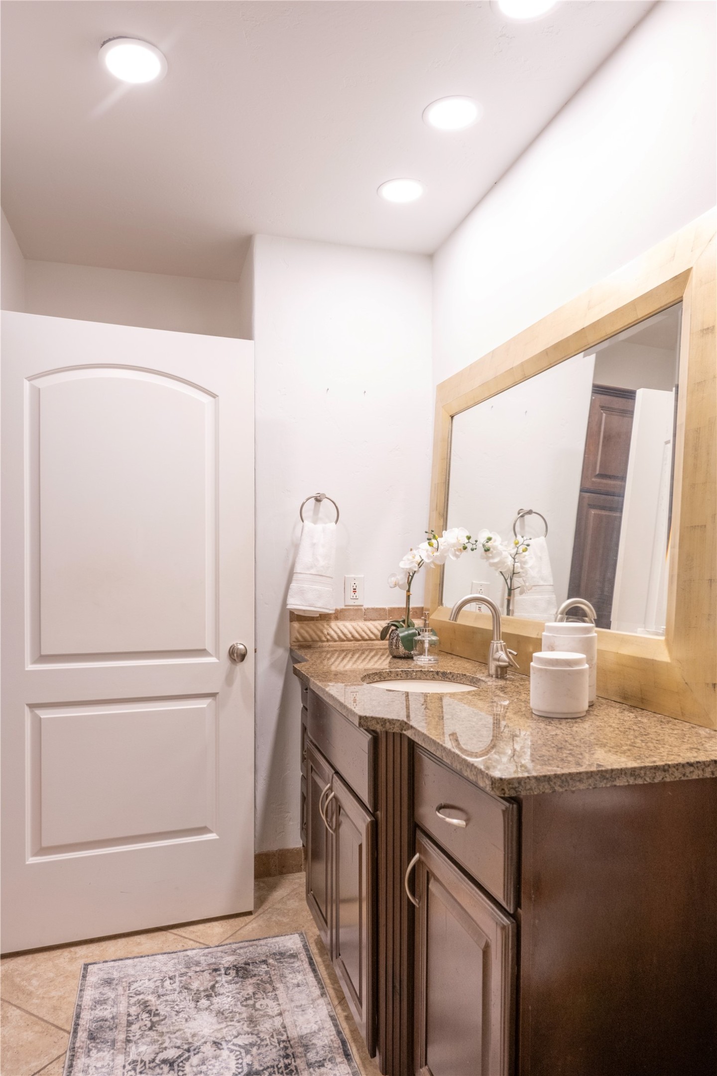 3225 Turtle Creek Boulevard 1649