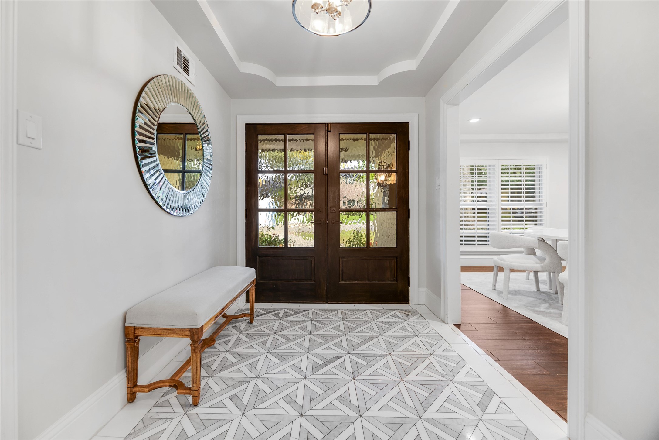 7363 Meadow Oaks Drive