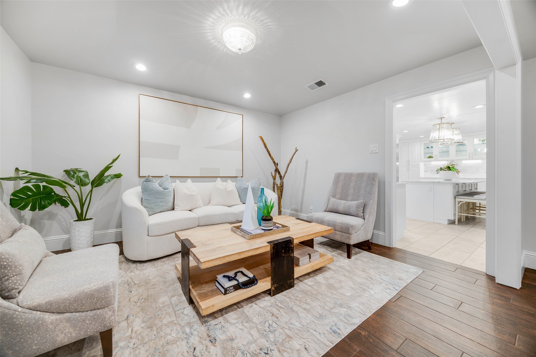 7363 Meadow Oaks Drive