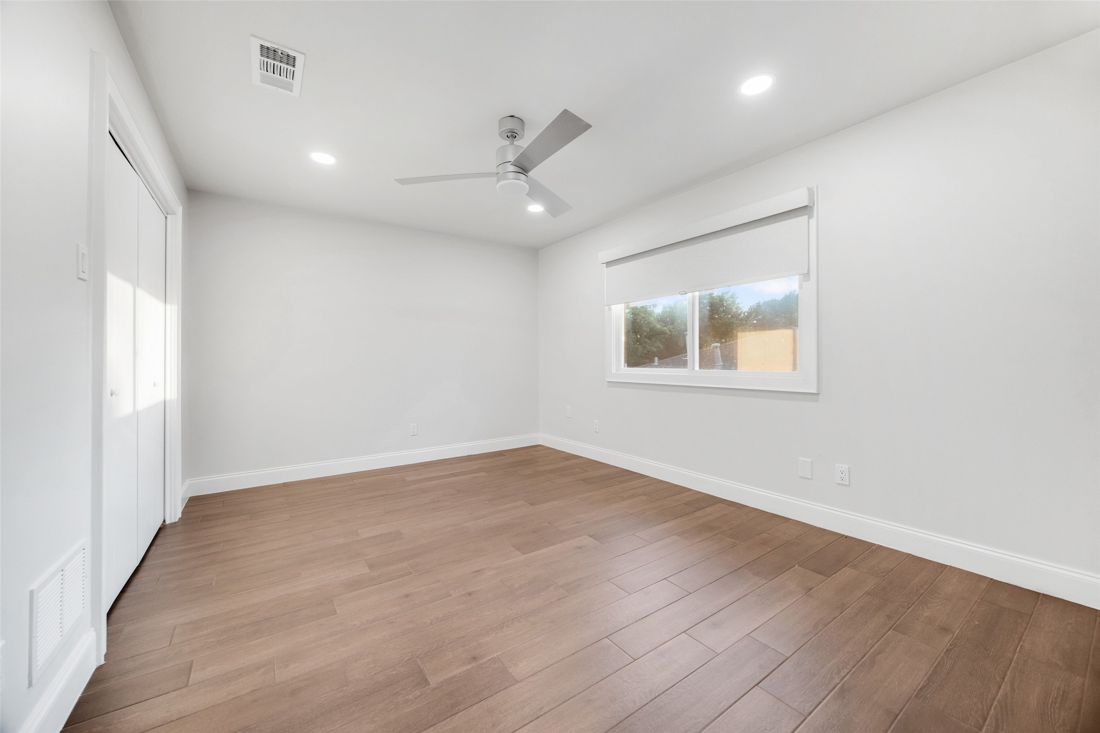 7363 Meadow Oaks Drive