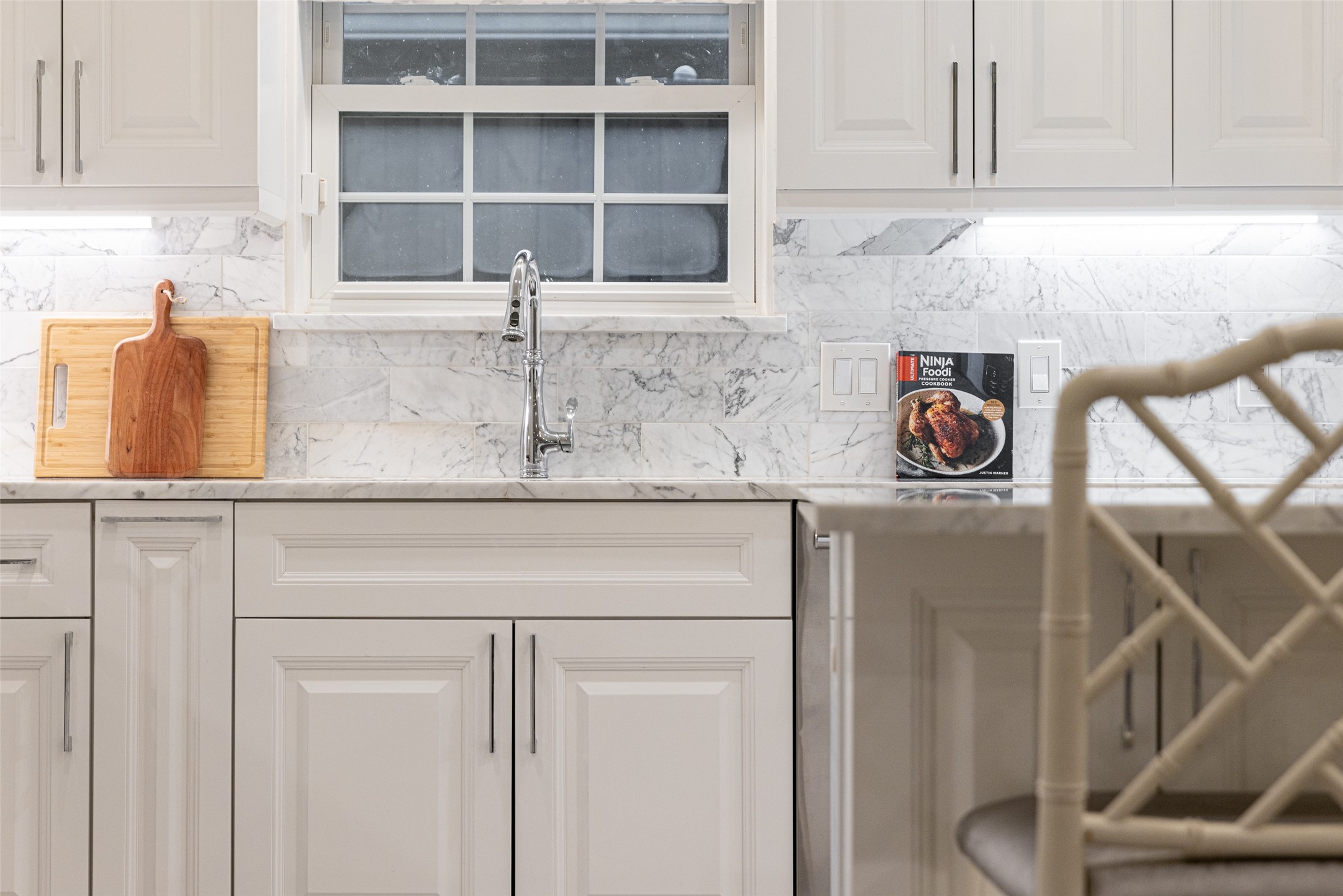 7363 Meadow Oaks Drive