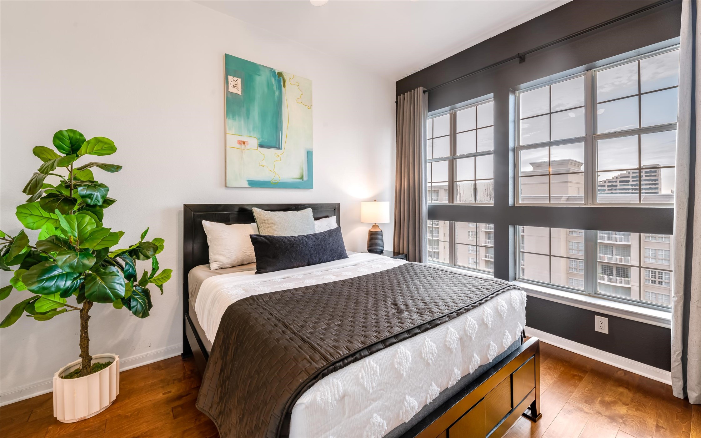 3225 Turtle Creek Boulevard 1906