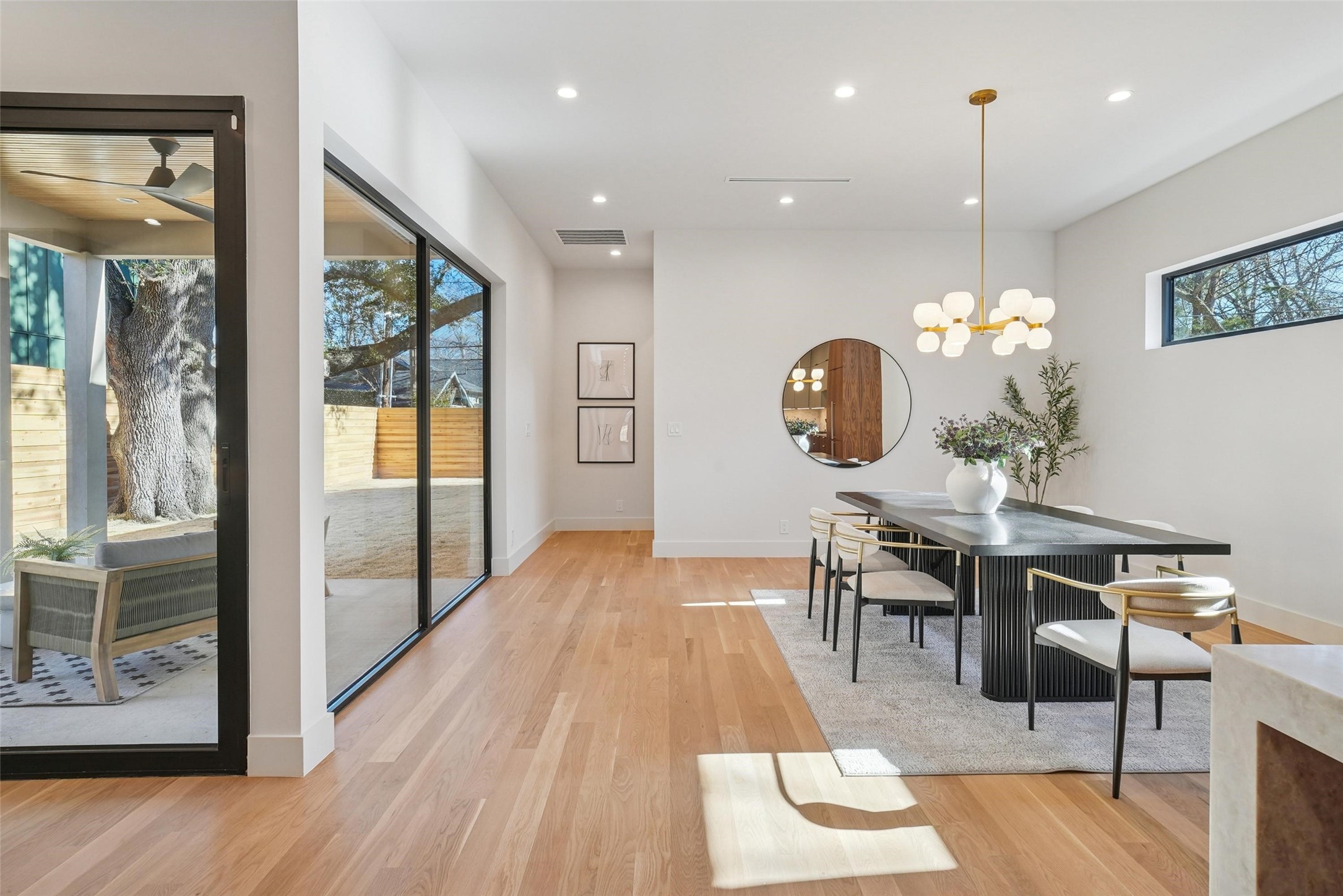 8650 San Fernando Way