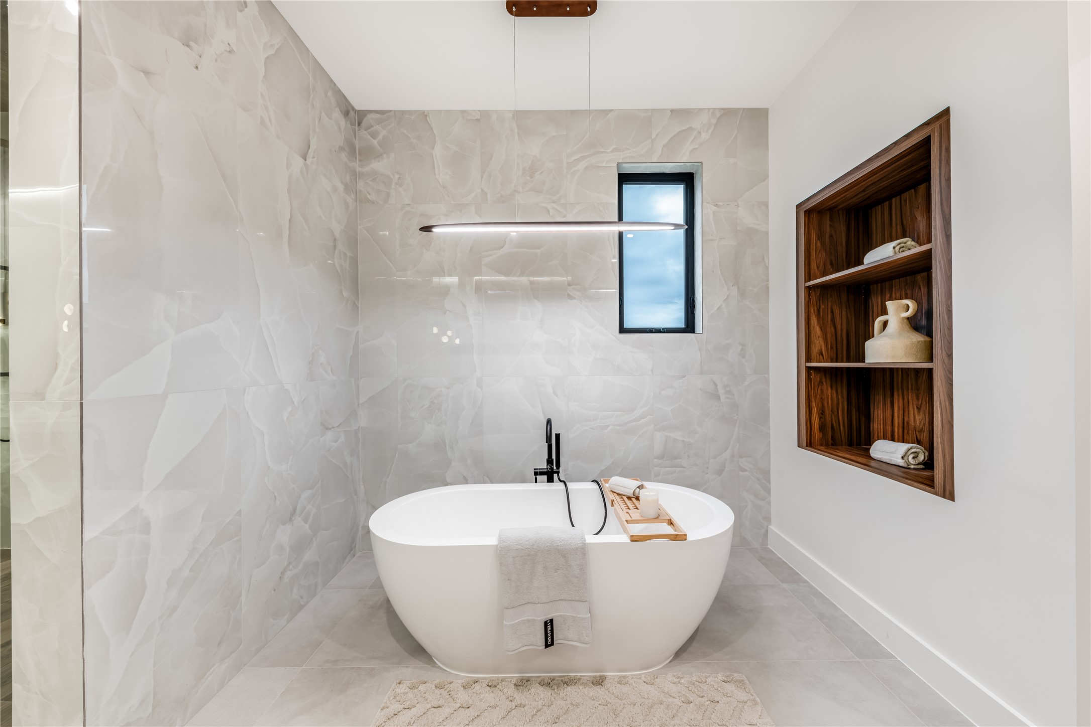 229 Sunset Point Trail