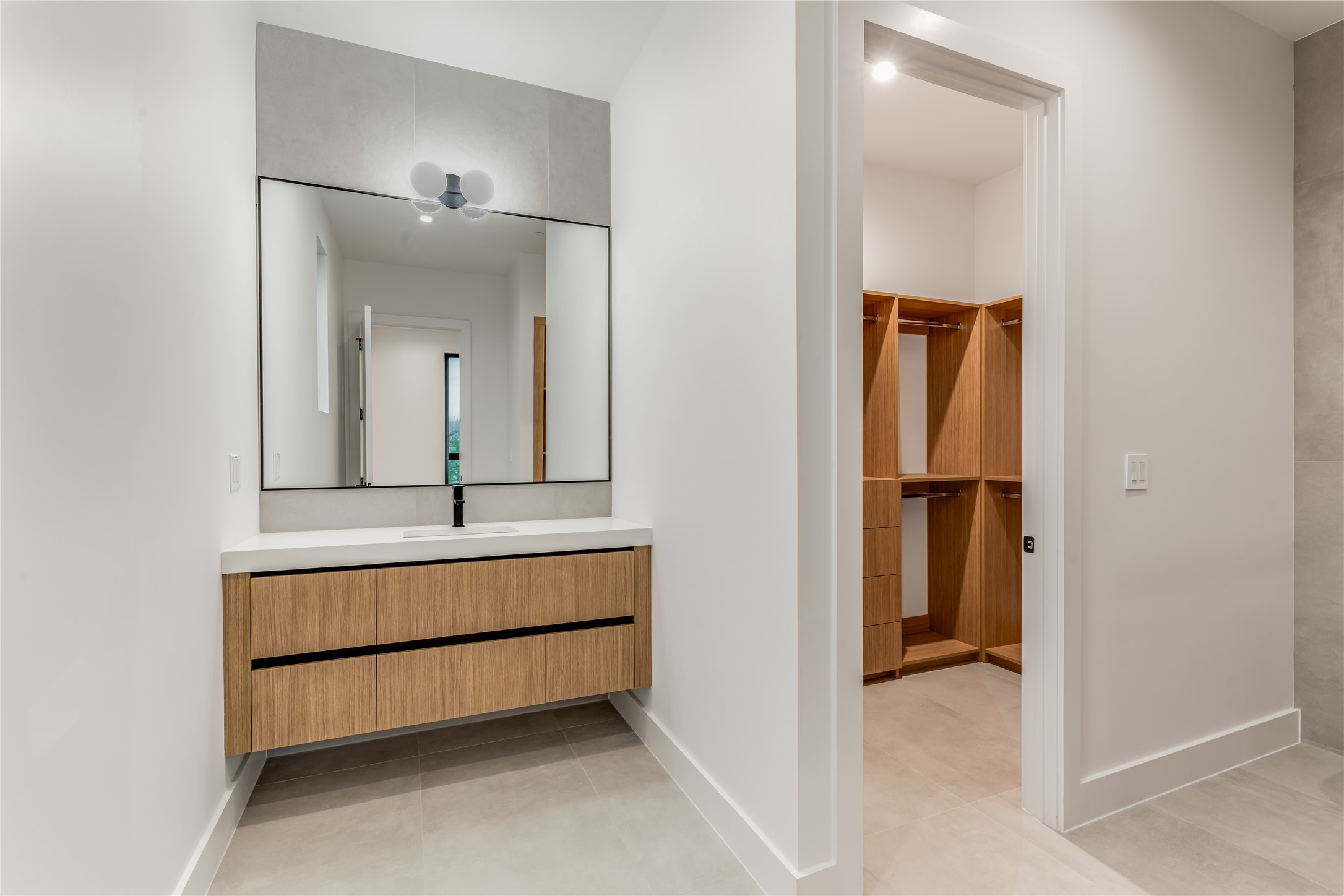 229 Sunset Point Trail